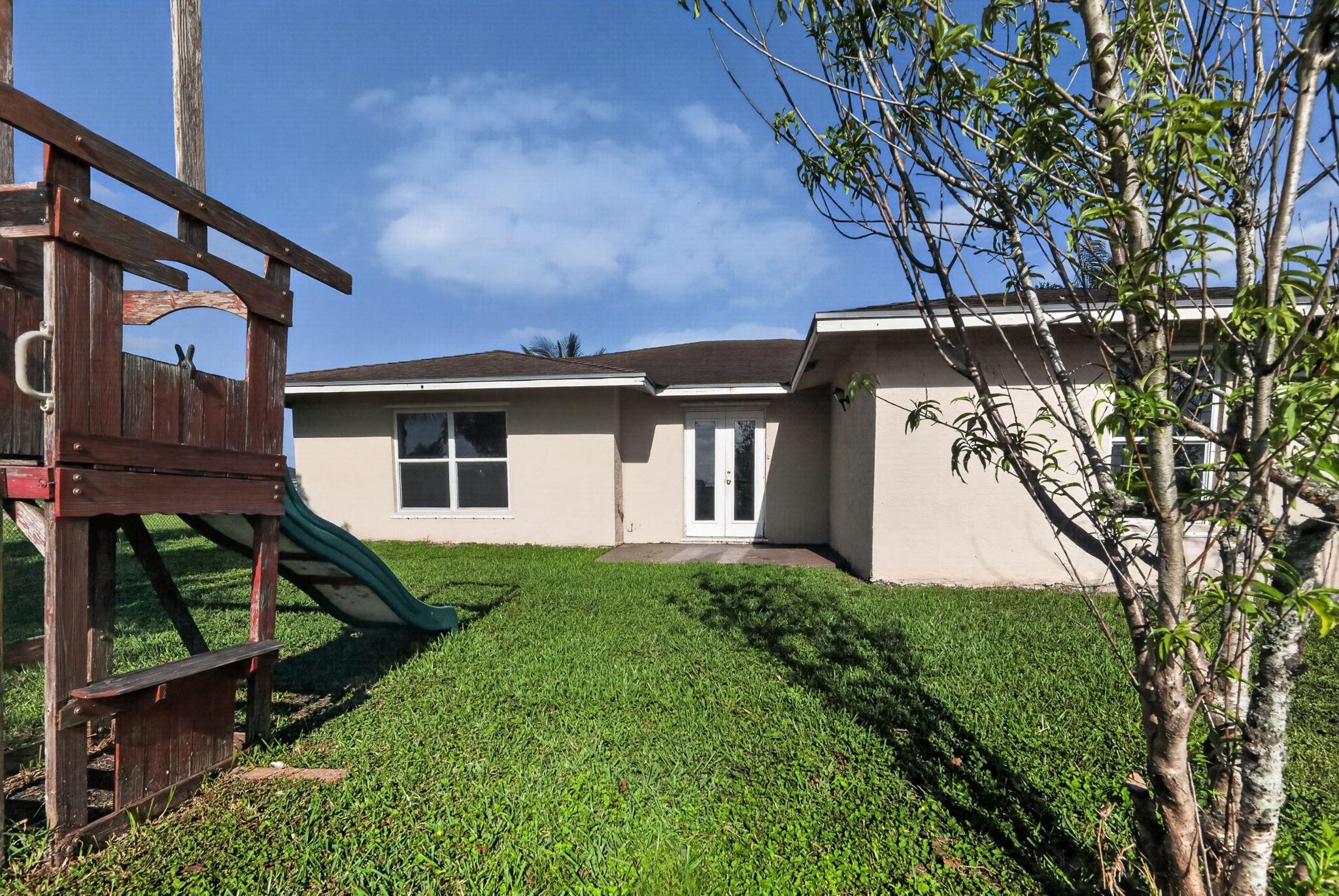 138 Dabou Loop Property Photo 23