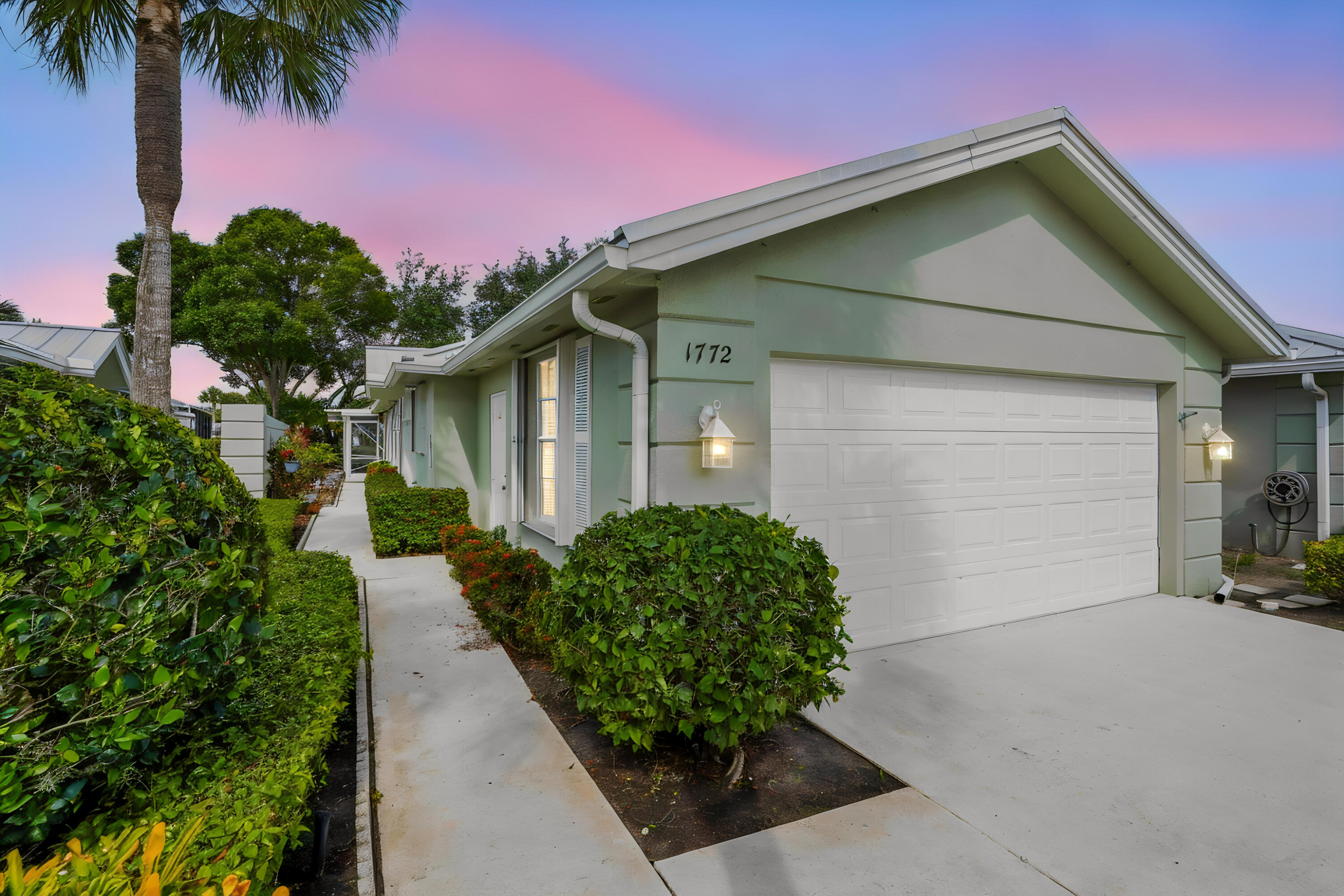 1772 Sw Waterfall Boulevard Property Photo 1