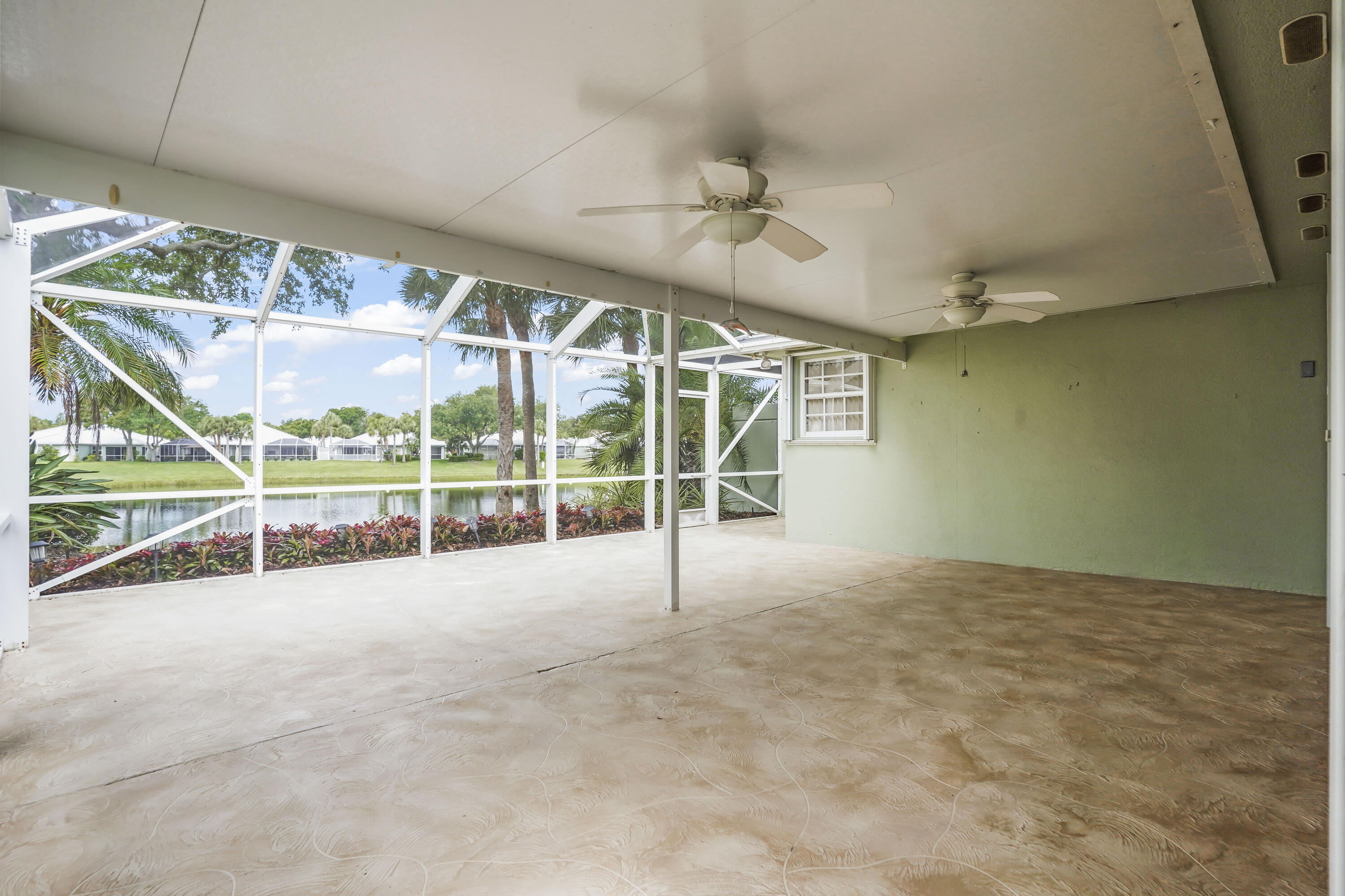 1772 Sw Waterfall Boulevard Property Photo 3