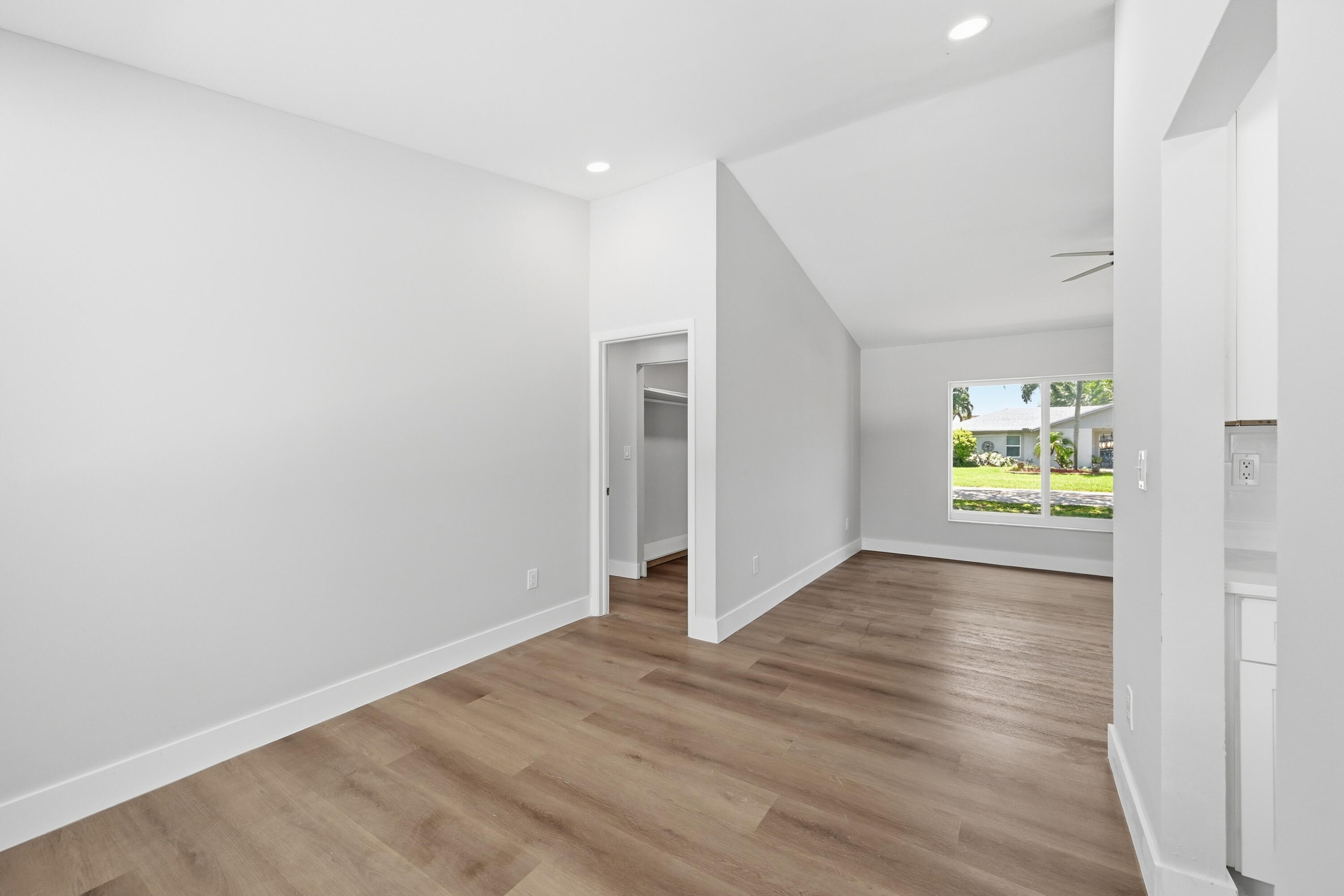 11991 Sw 51st Court Property Photo 14