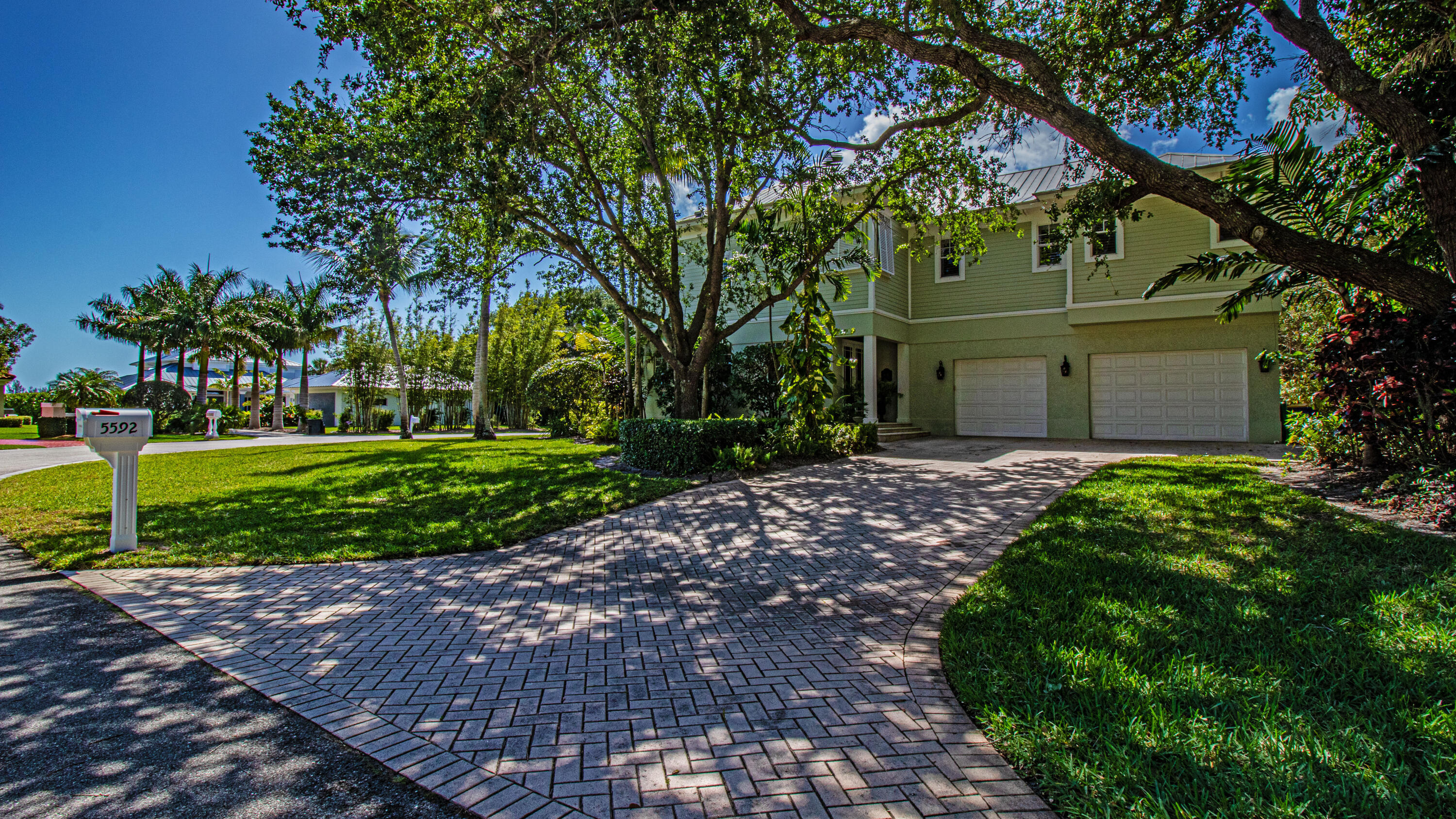 5592 Se Reef Way Property Photo 37