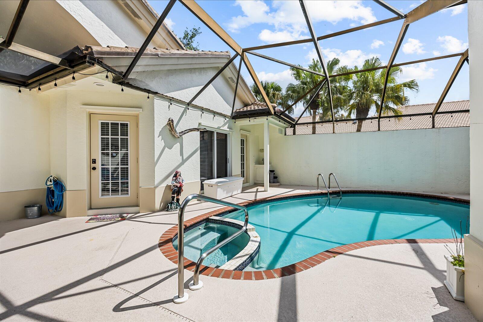 1515 Nw Sawgrass Way Property Photo 8