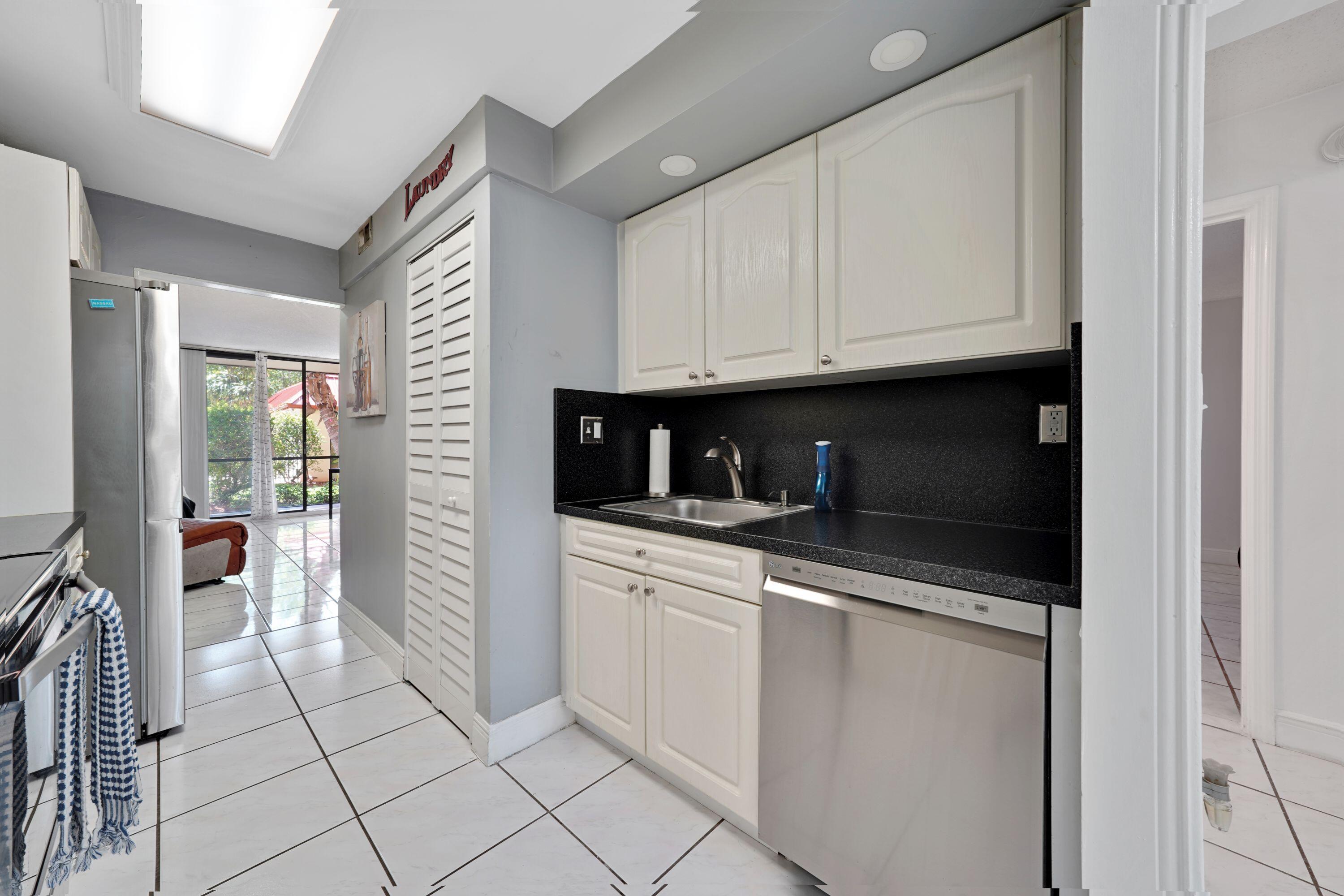 7451 Nw 16th Street 108 Property Photo 5