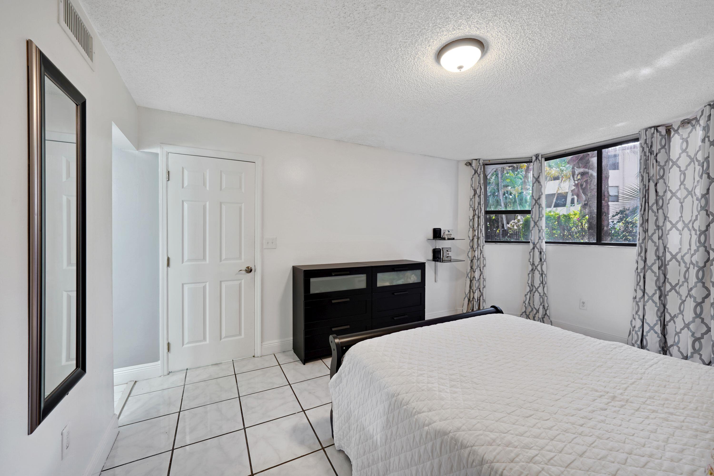 7451 Nw 16th Street 108 Property Photo 13