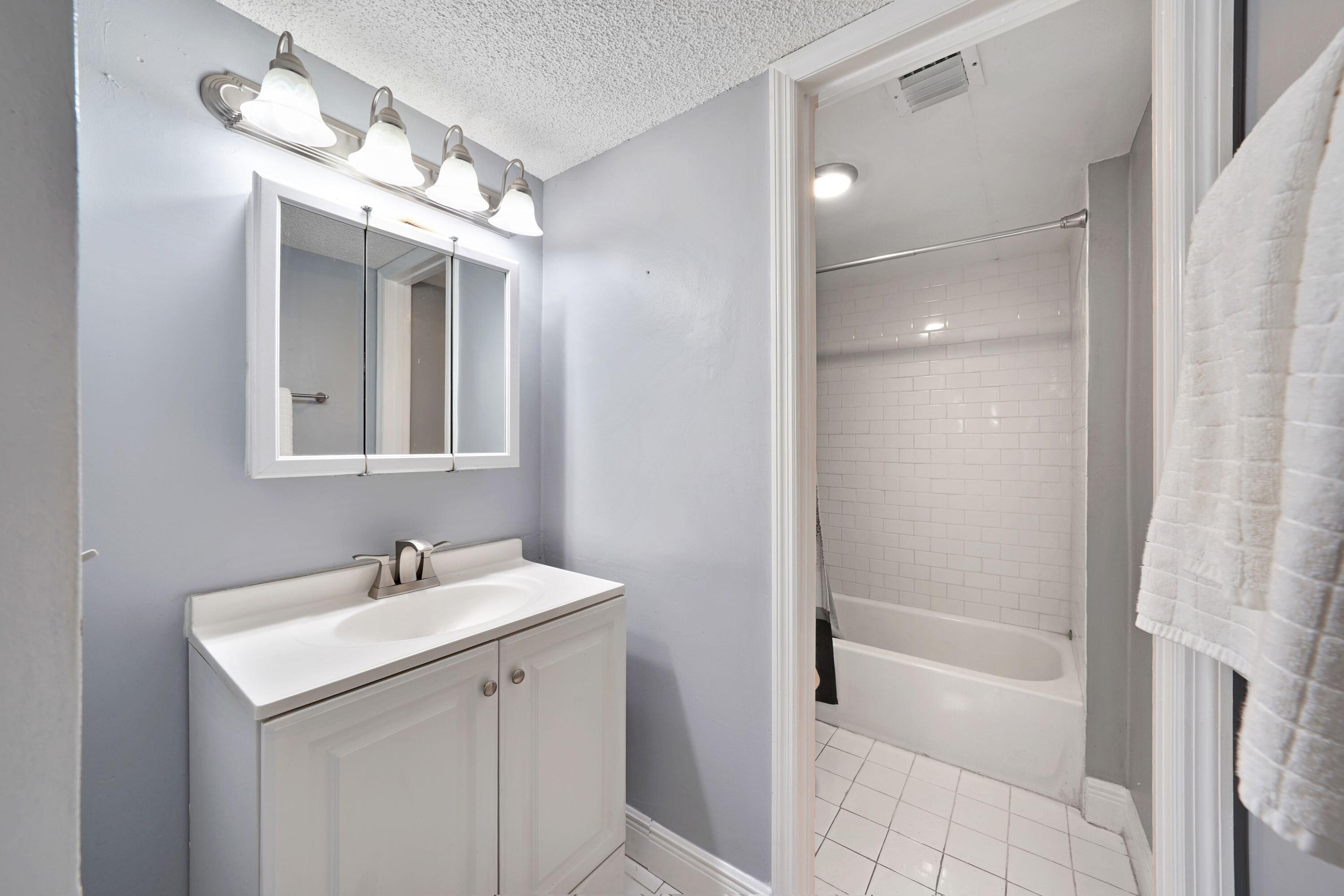 7451 Nw 16th Street 108 Property Photo 14