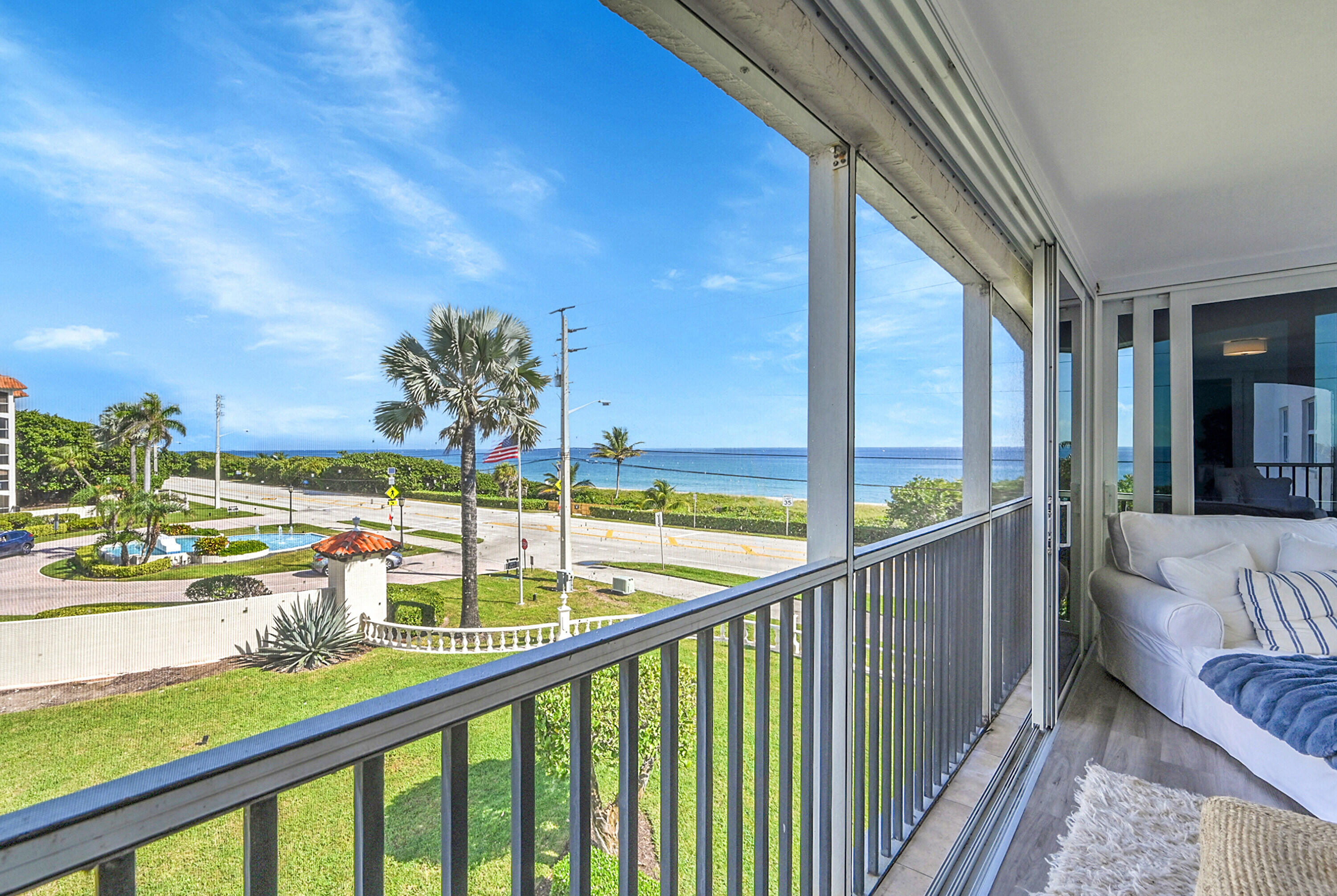 2871 N Ocean Boulevard D302 Property Photo 4