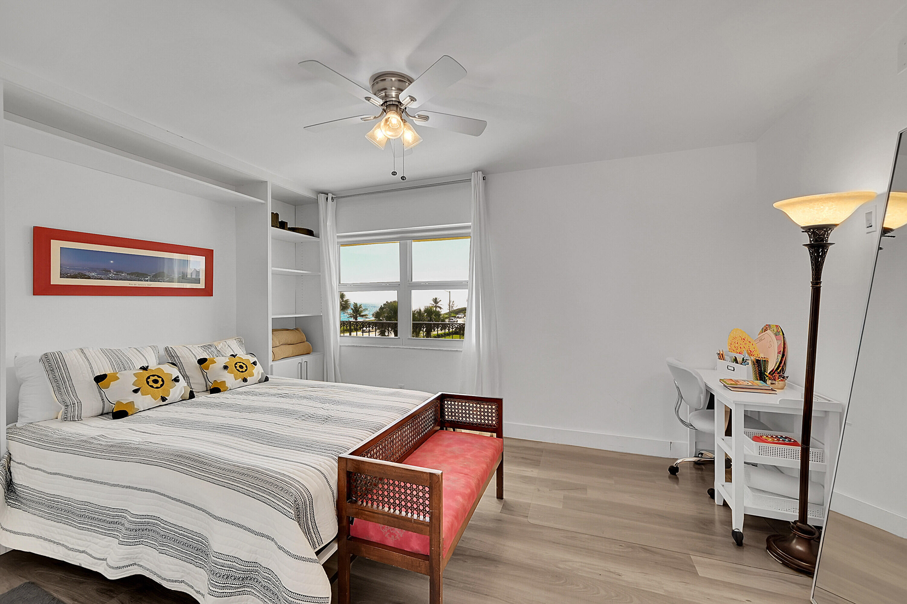 2871 N Ocean Boulevard D302 Property Photo 28