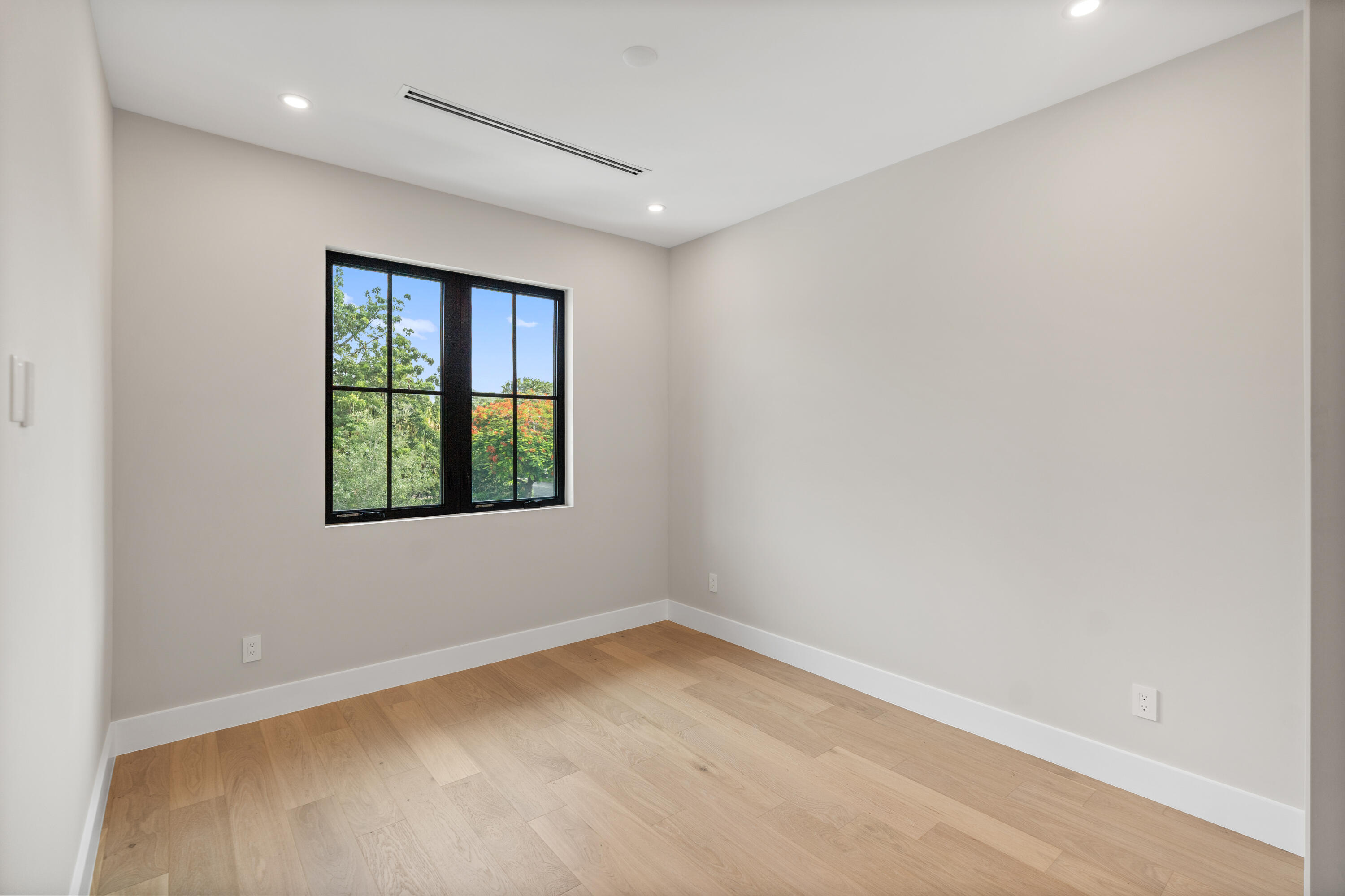 1016 Se 8th Street Property Photo 101