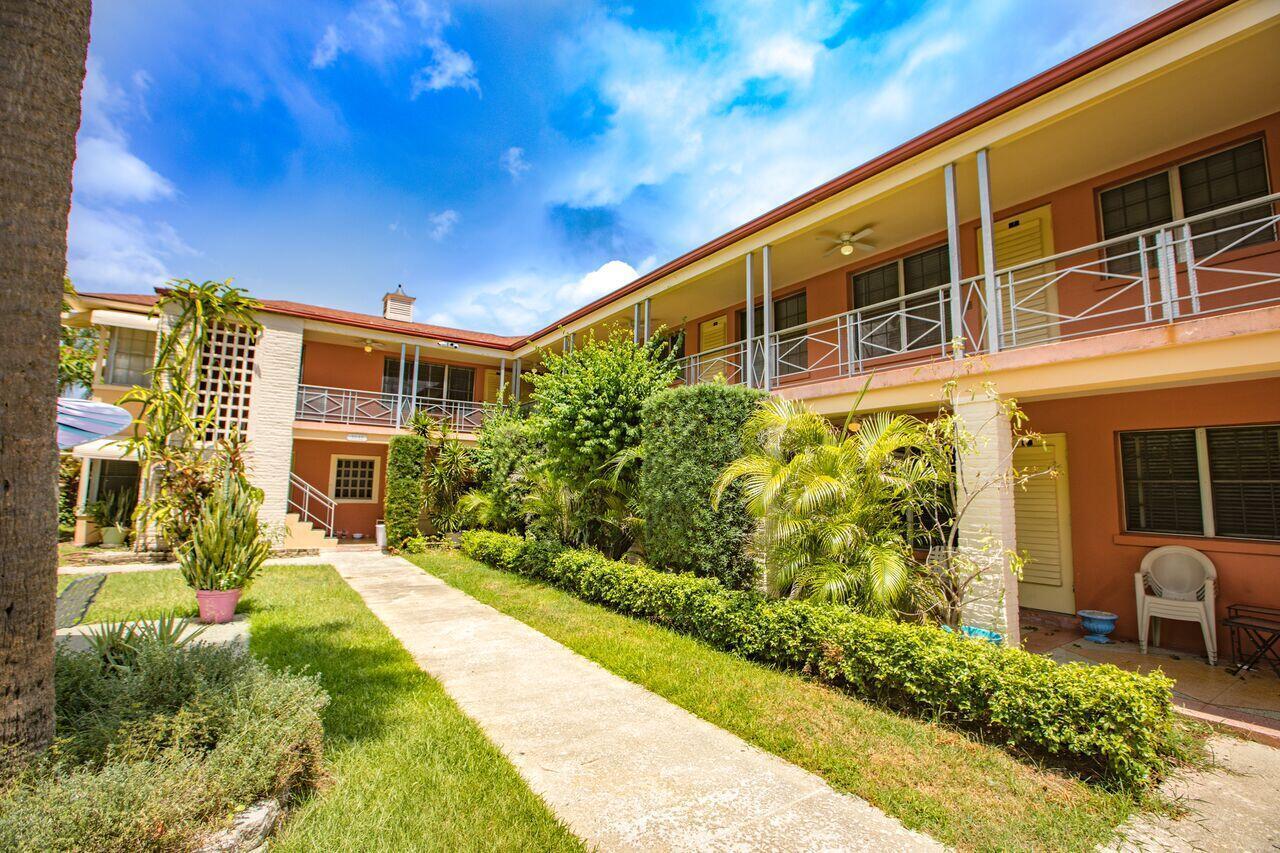 3637 S Olive Avenue Property Photo 1