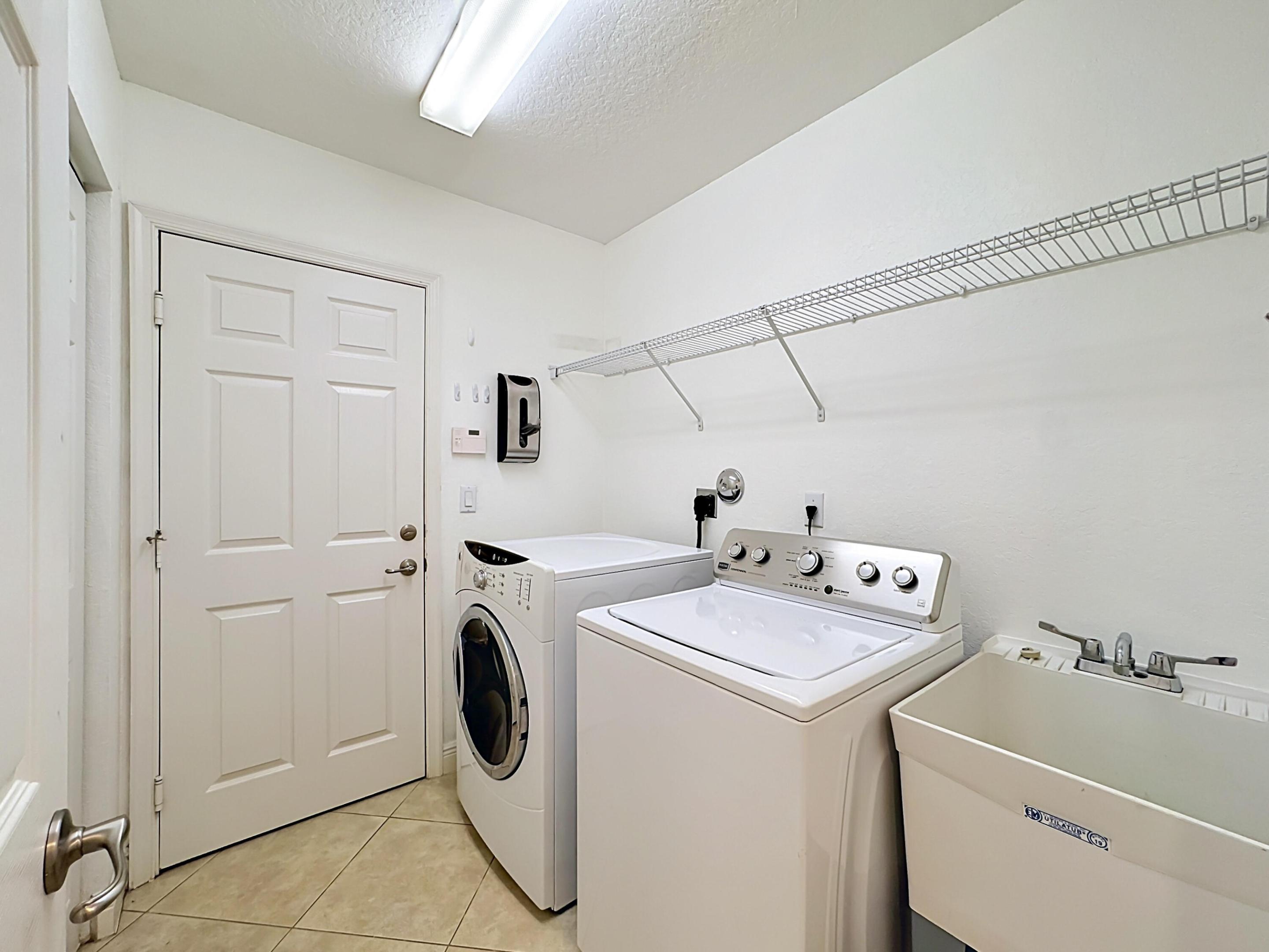 2045 Grey Falcon Circle Sw Property Photo 27