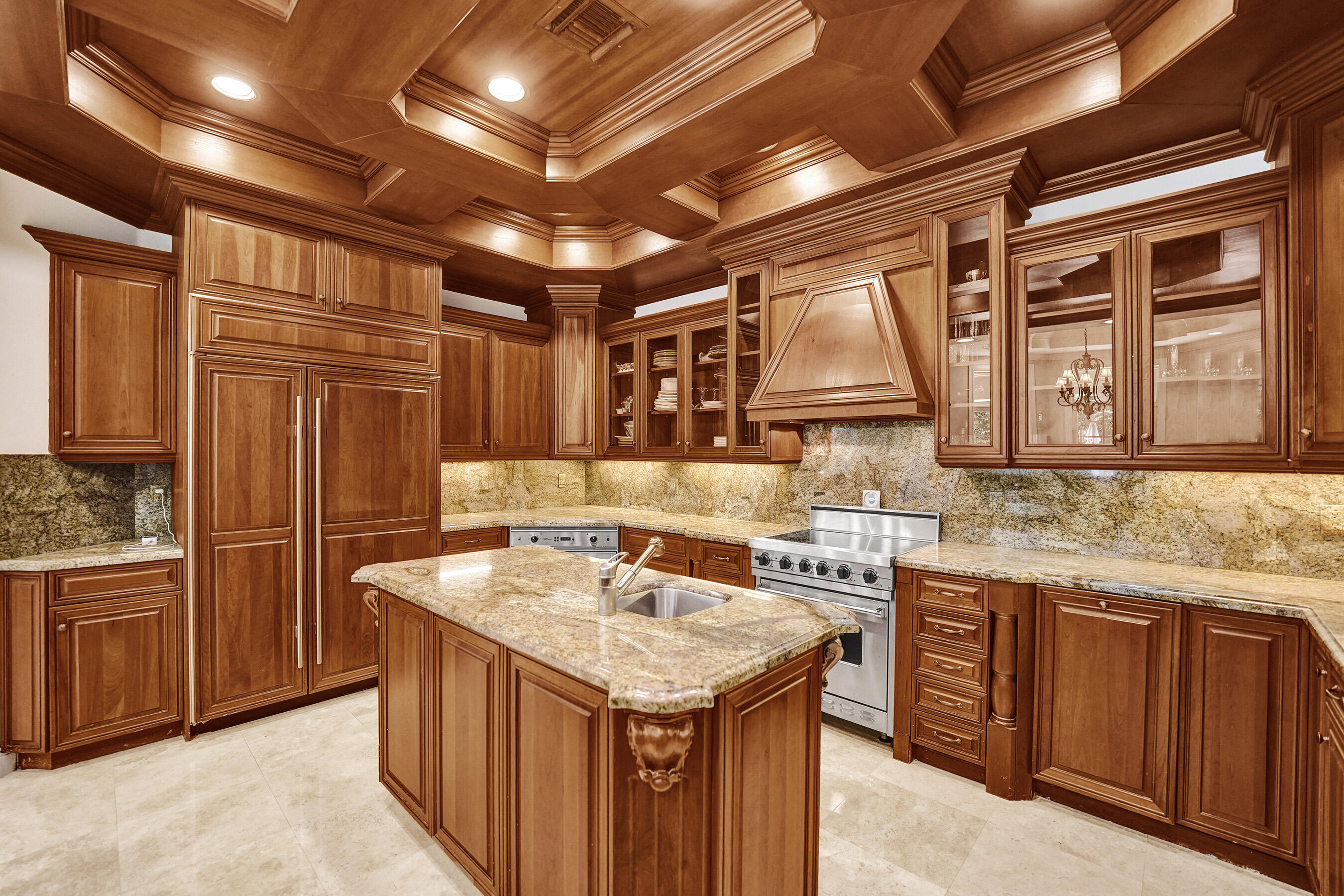 1212 E Lake Drive Property Photo 13