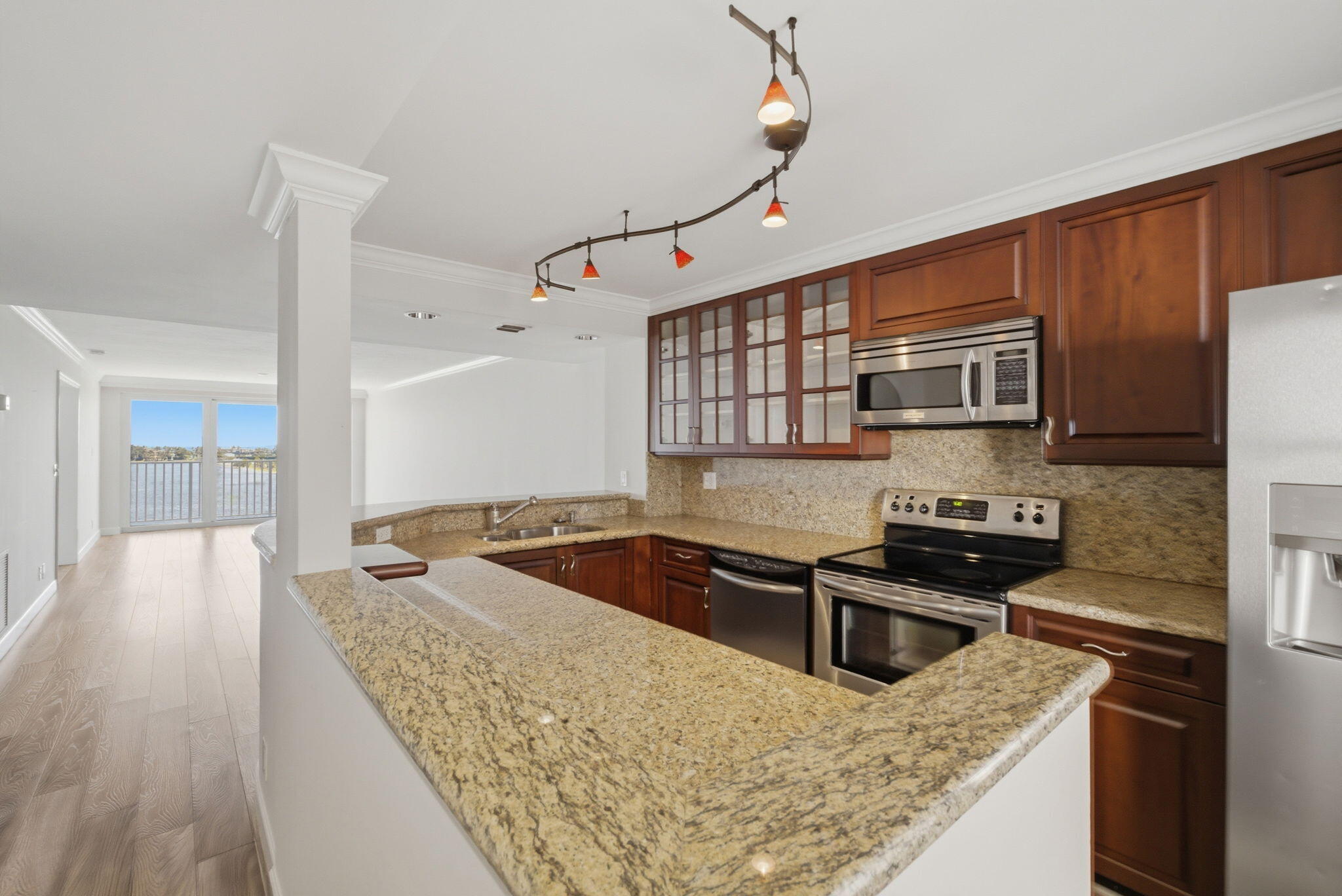 3901 S Flagler Drive 802 Property Photo 1