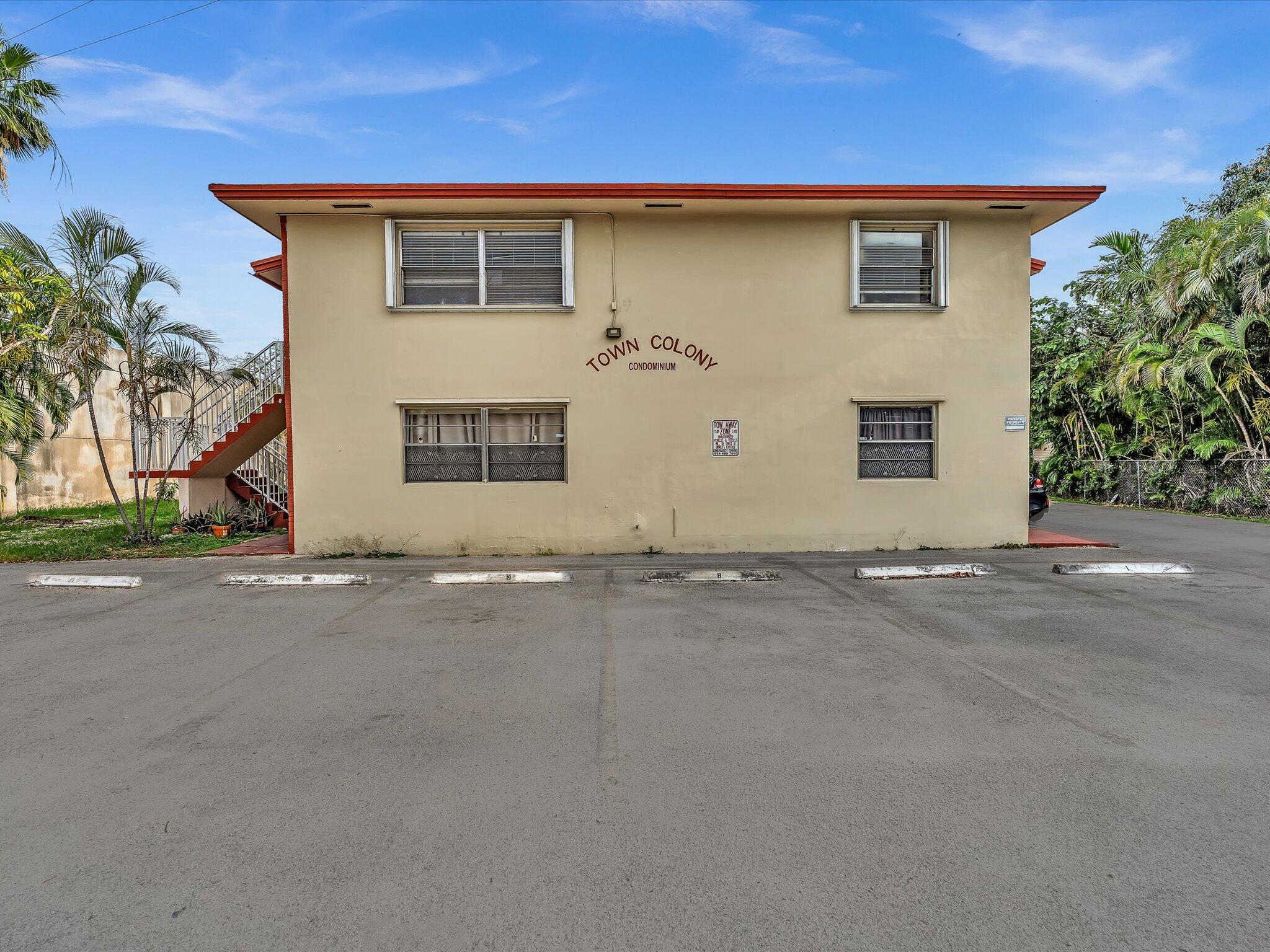 2915 Plunkett Street 5d Property Photo 2