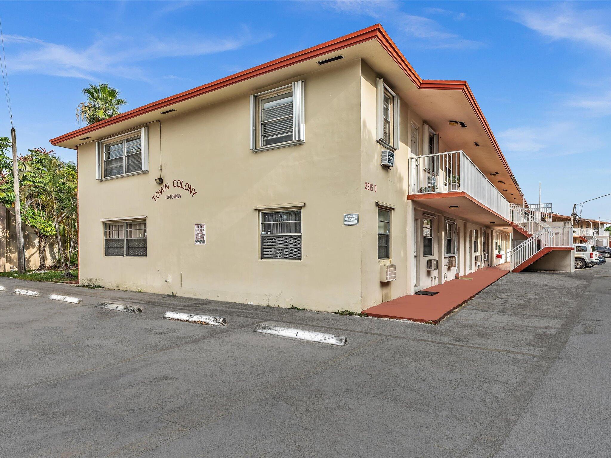 2915 Plunkett Street 5d Property Photo 3