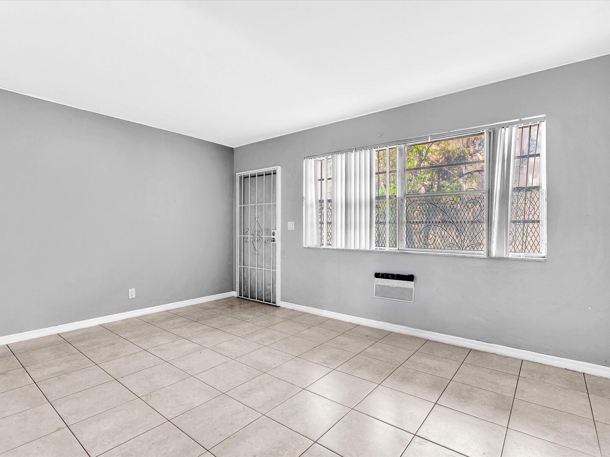 2915 Plunkett Street 5d Property Photo 18