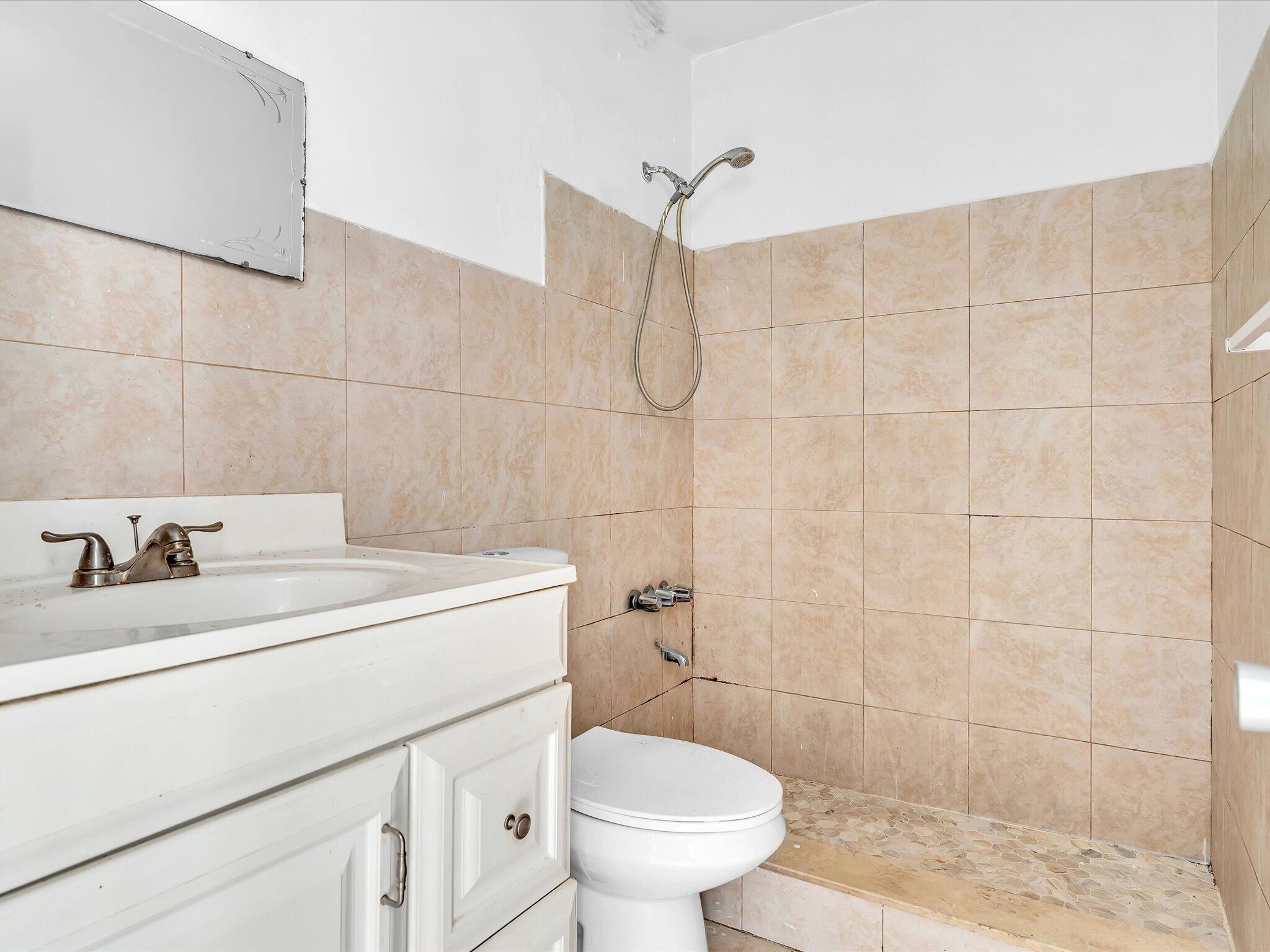2915 Plunkett Street 5d Property Photo 21