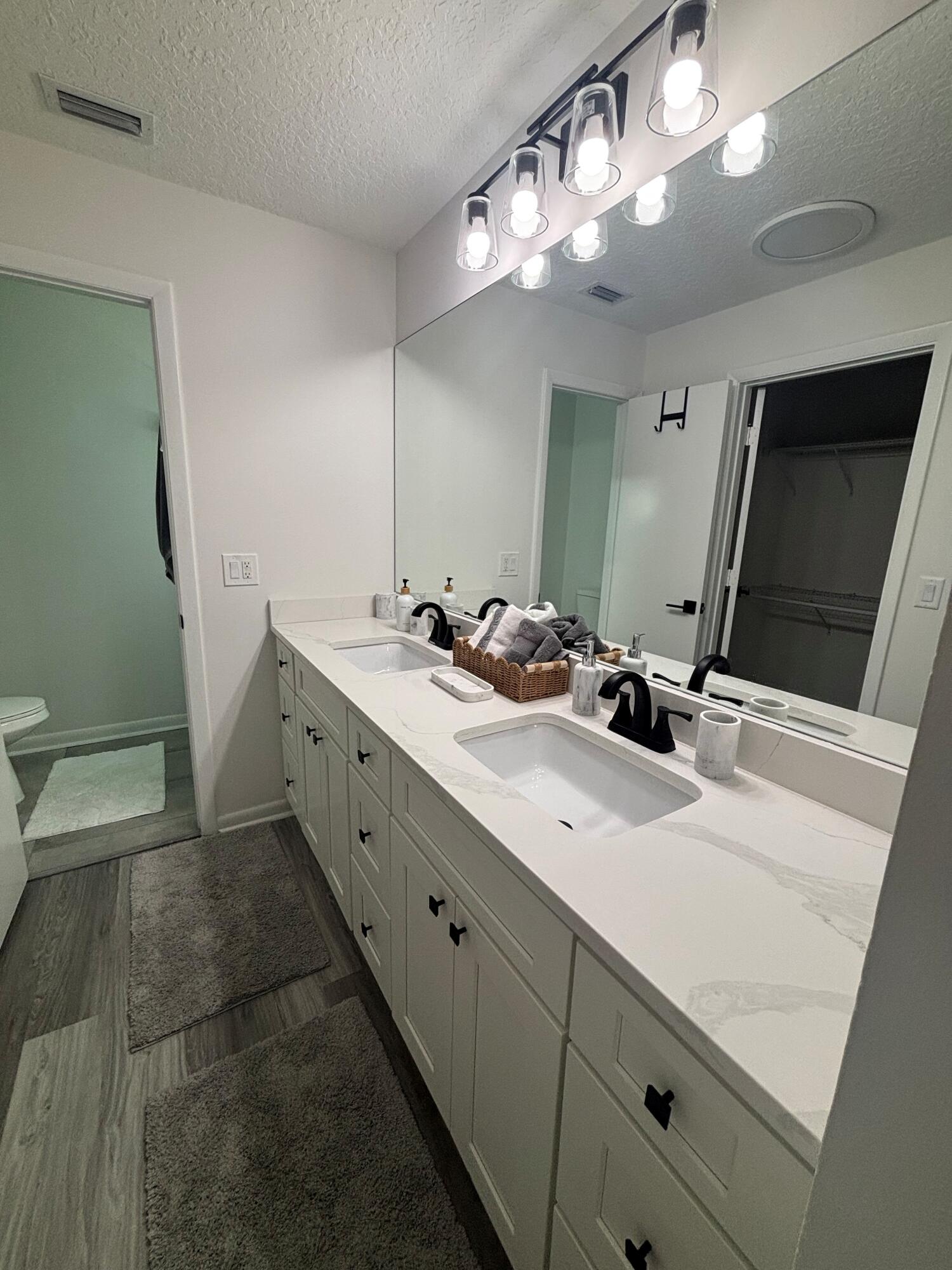 620 Southwind Circle C Property Photo 25