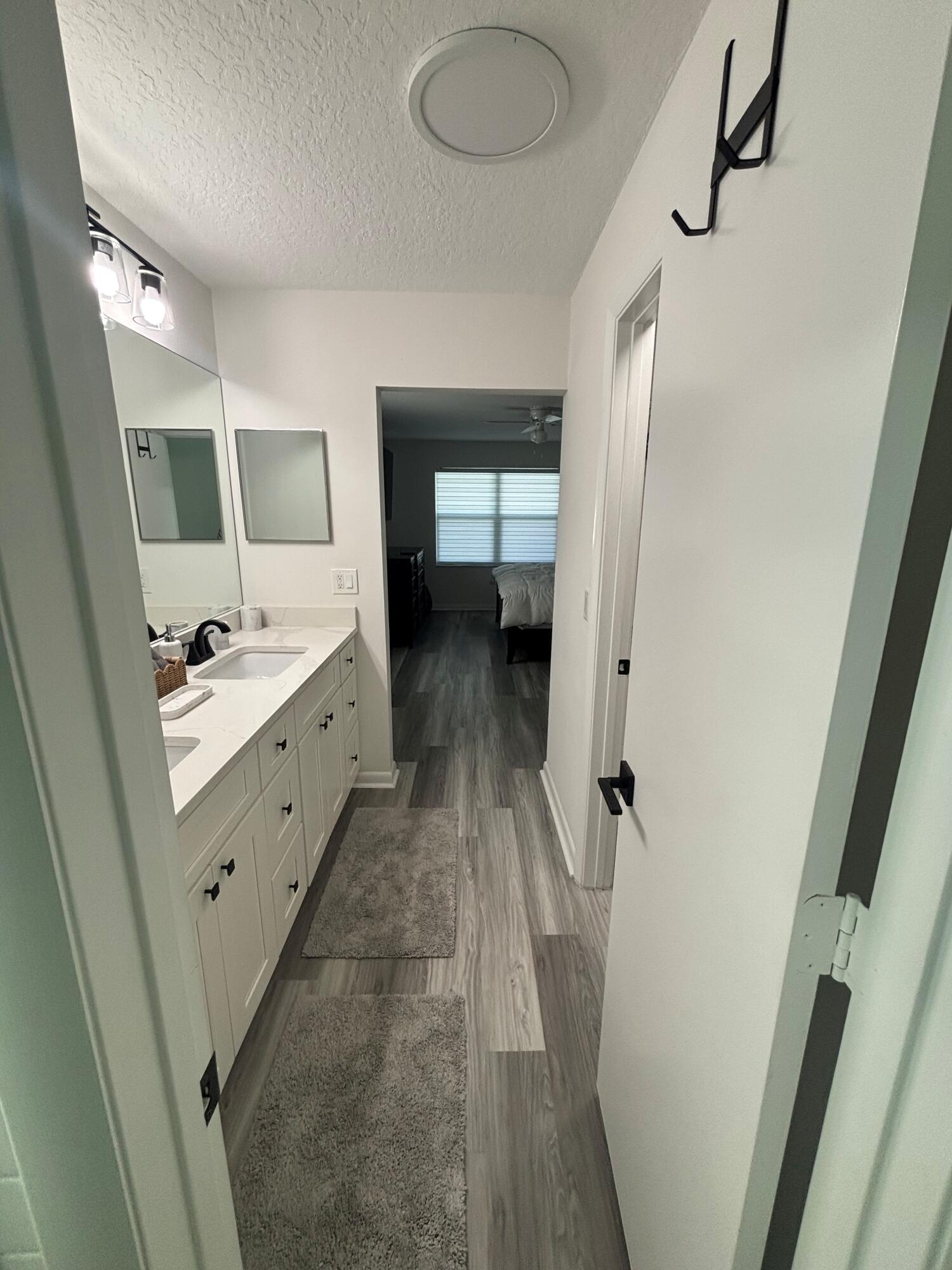 620 Southwind Circle C Property Photo 27