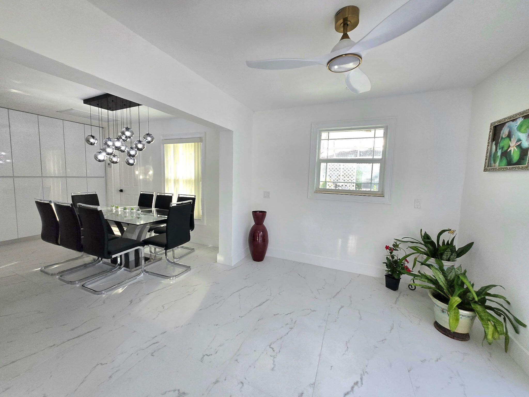 12231 Areaca Drive Property Photo 10
