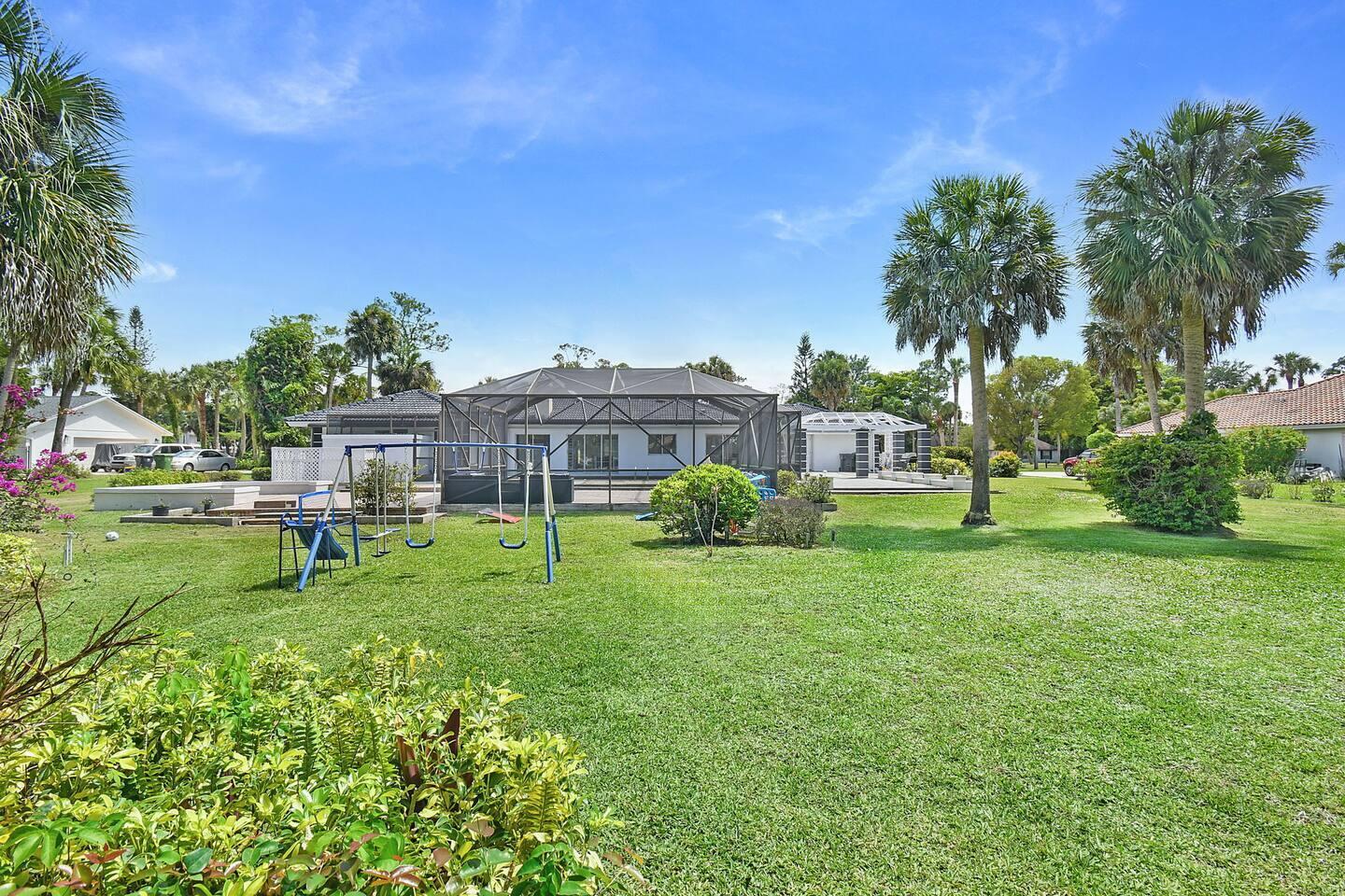 12231 Areaca Drive Property Photo 40