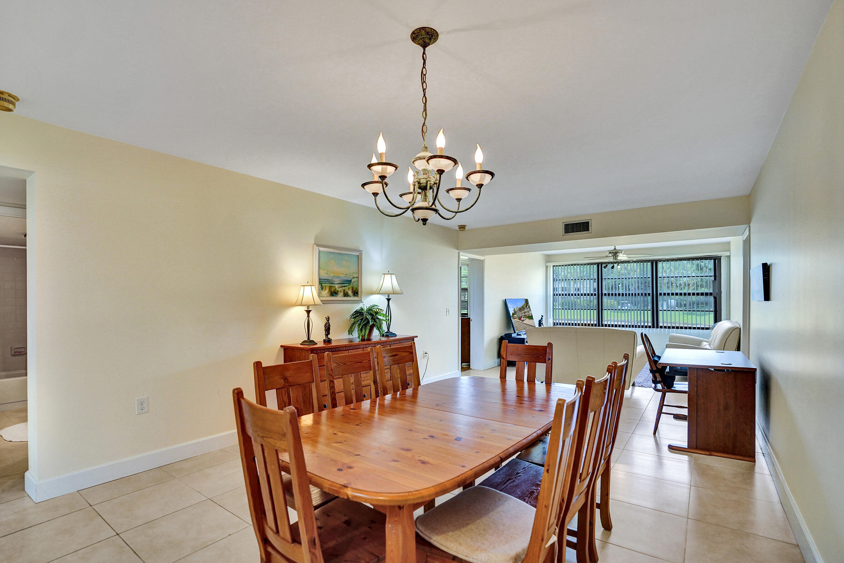 6037 Balboa Circle 101 Property Photo 7