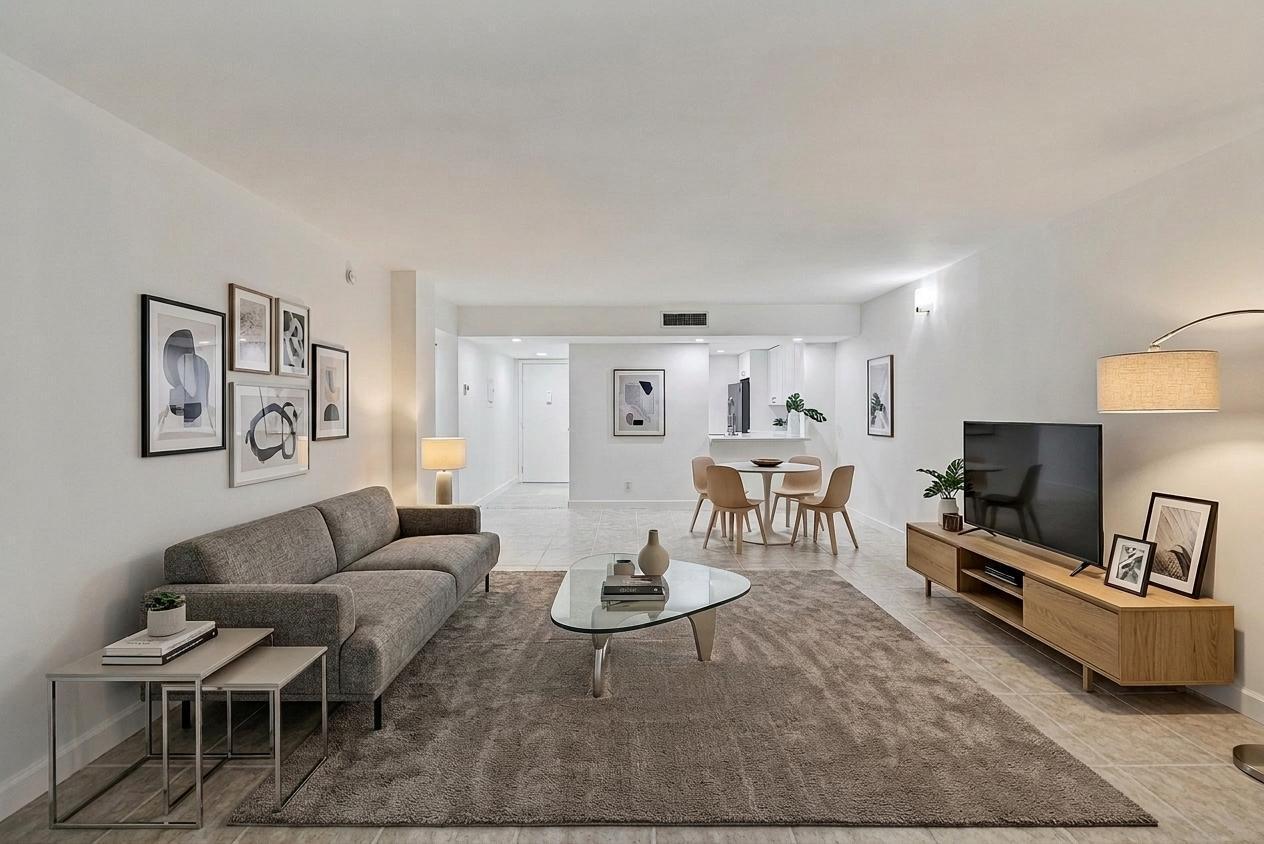 5220 Las Verdes Circle 317