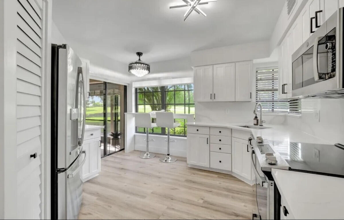 17372 Boca Club Boulevard 408 Property Photo 4
