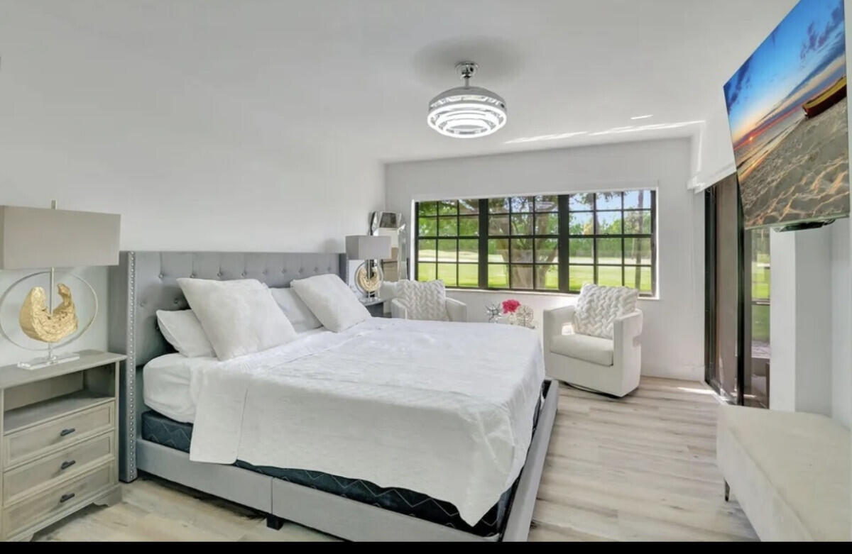 17372 Boca Club Boulevard 408 Property Photo 7