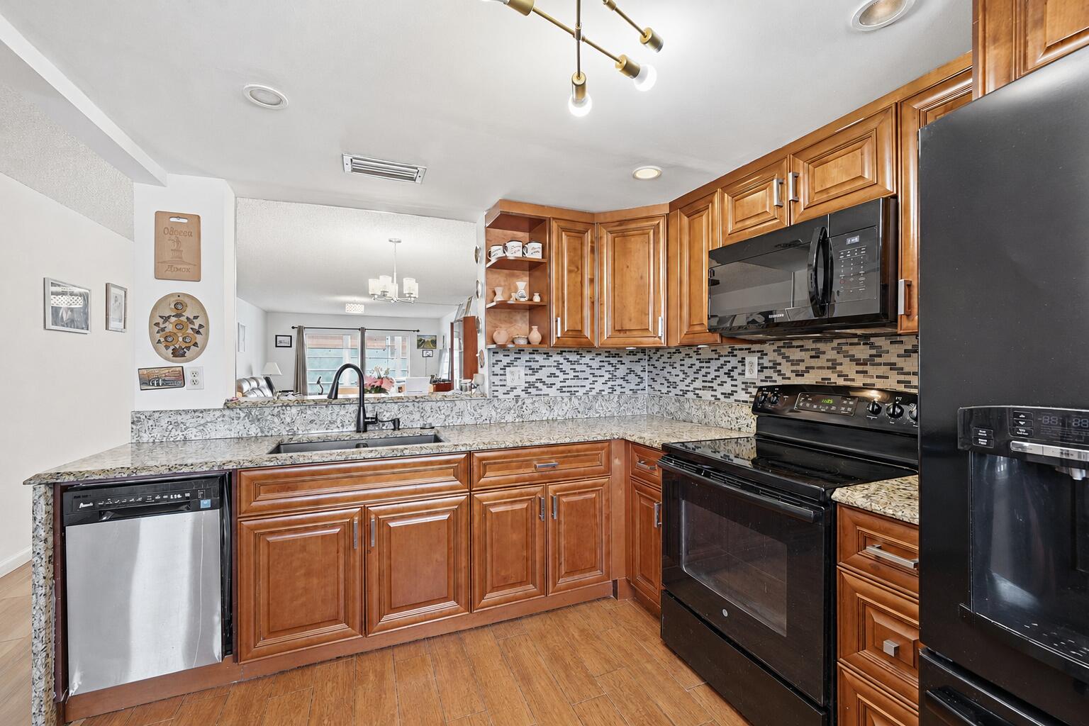 3005 Portofino Isle M2 Property Photo 2