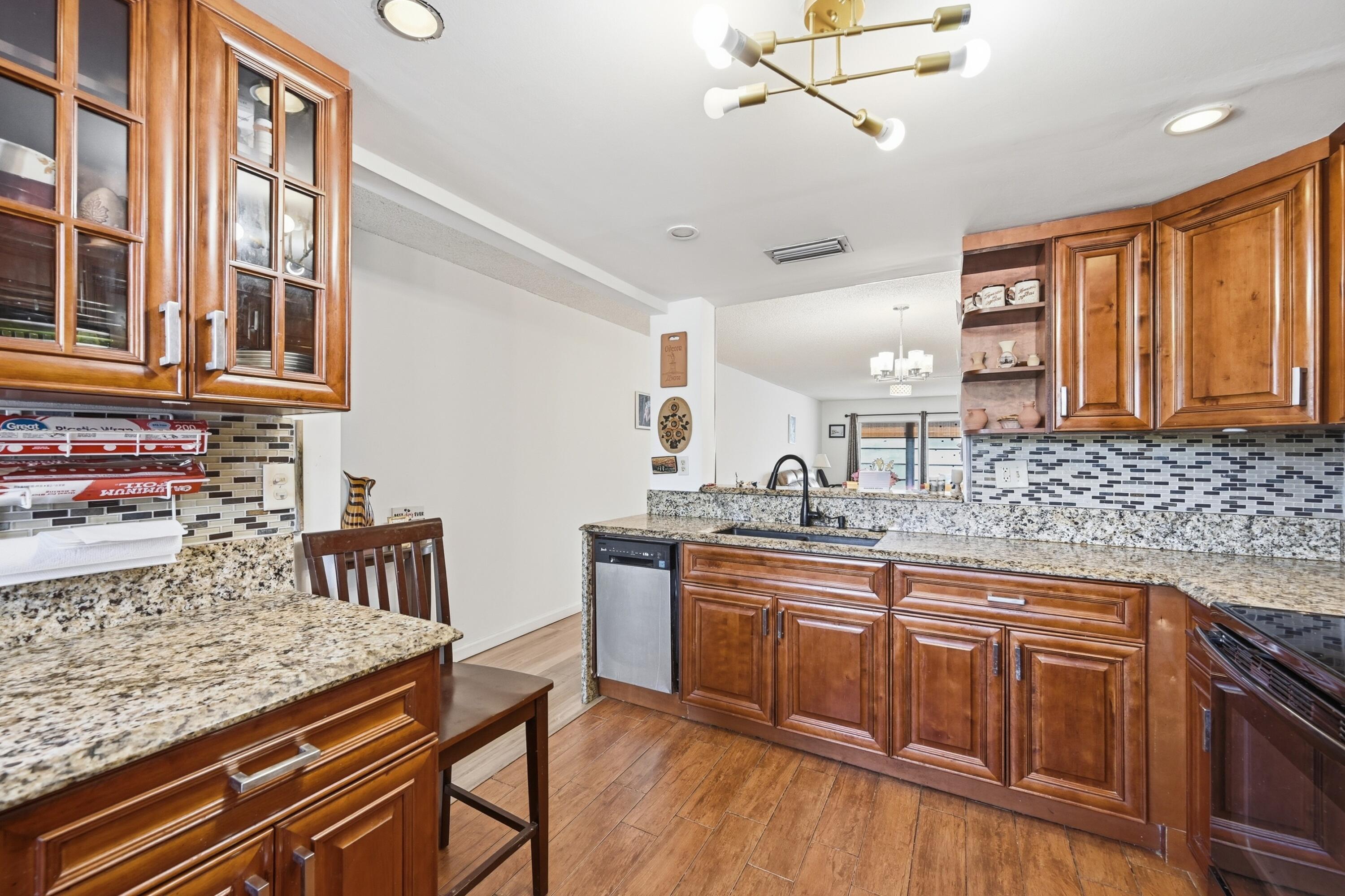 3005 Portofino Isle M2 Property Photo 3