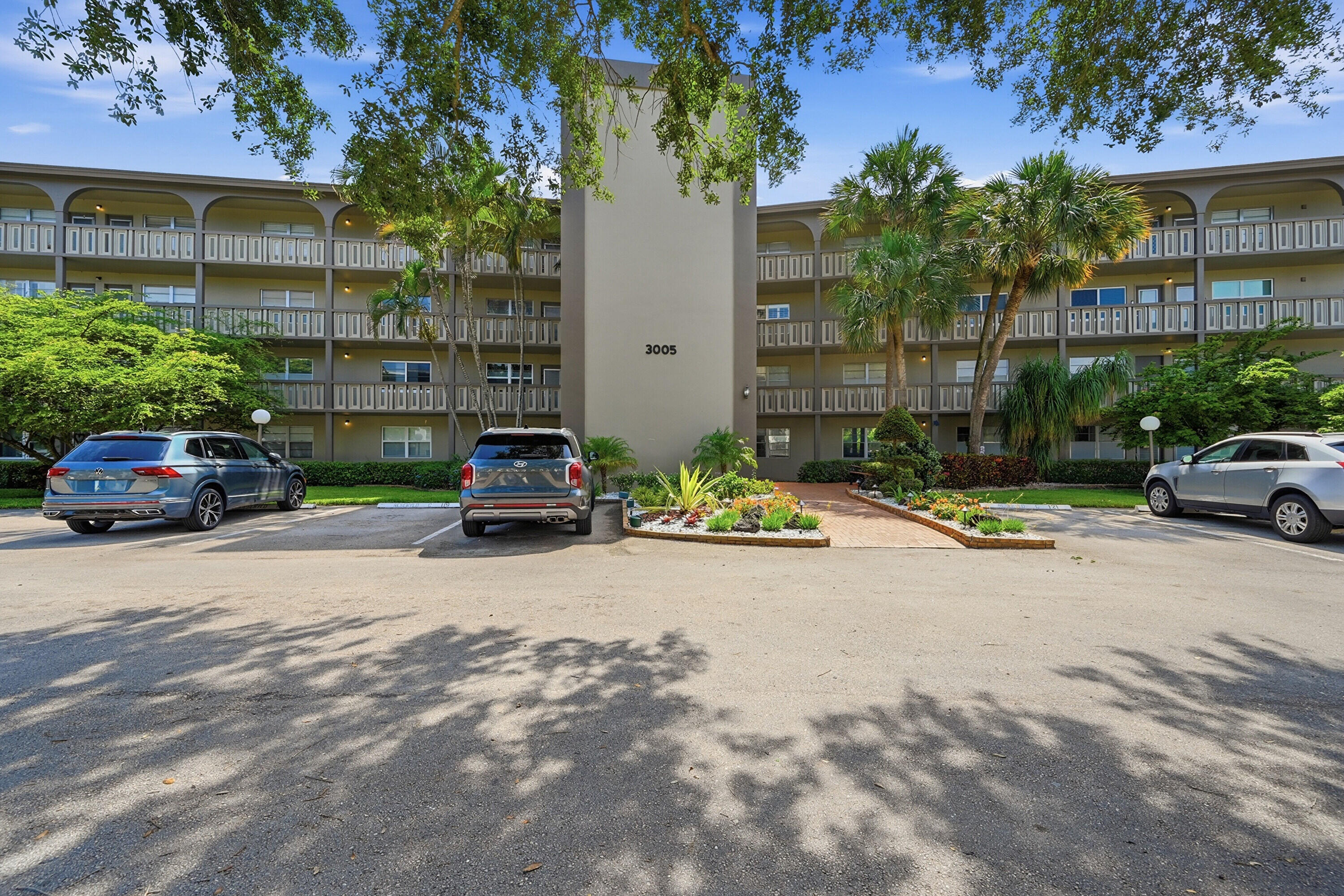 3005 Portofino Isle M2 Property Photo 36