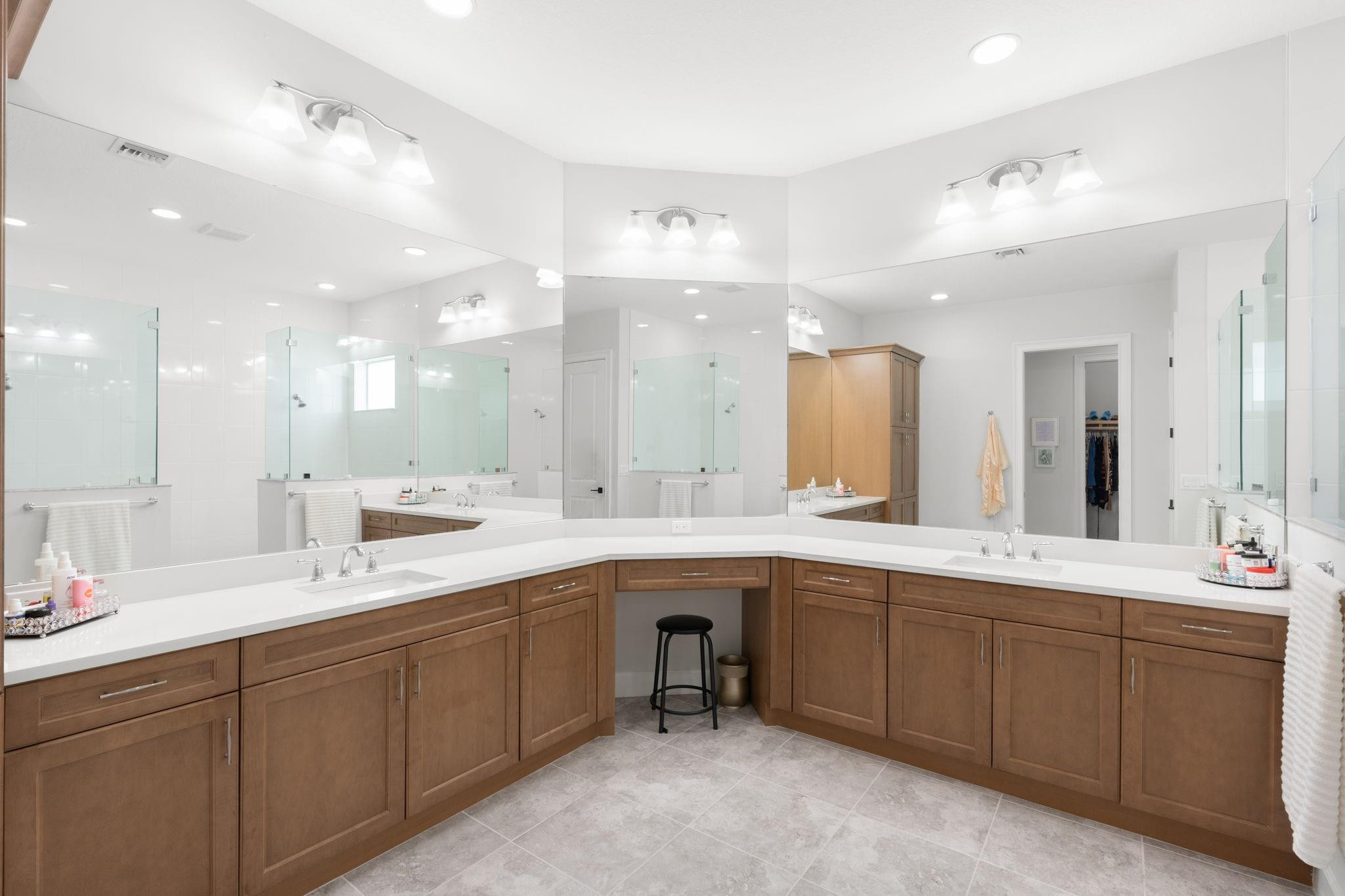 4776 Estates Circle Property Photo 10