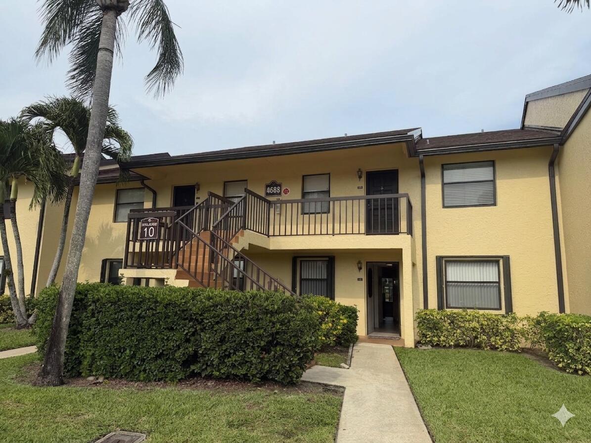 4688 Lucerne Lakes Blvd Boulevard E 104 Property Photo 1
