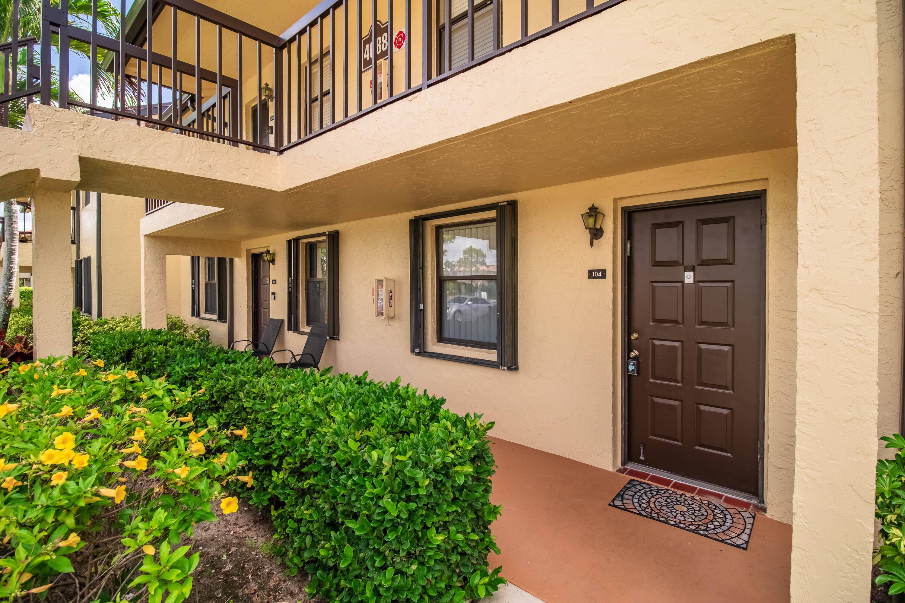 4688 Lucerne Lakes Blvd Boulevard E 104 Property Photo 5
