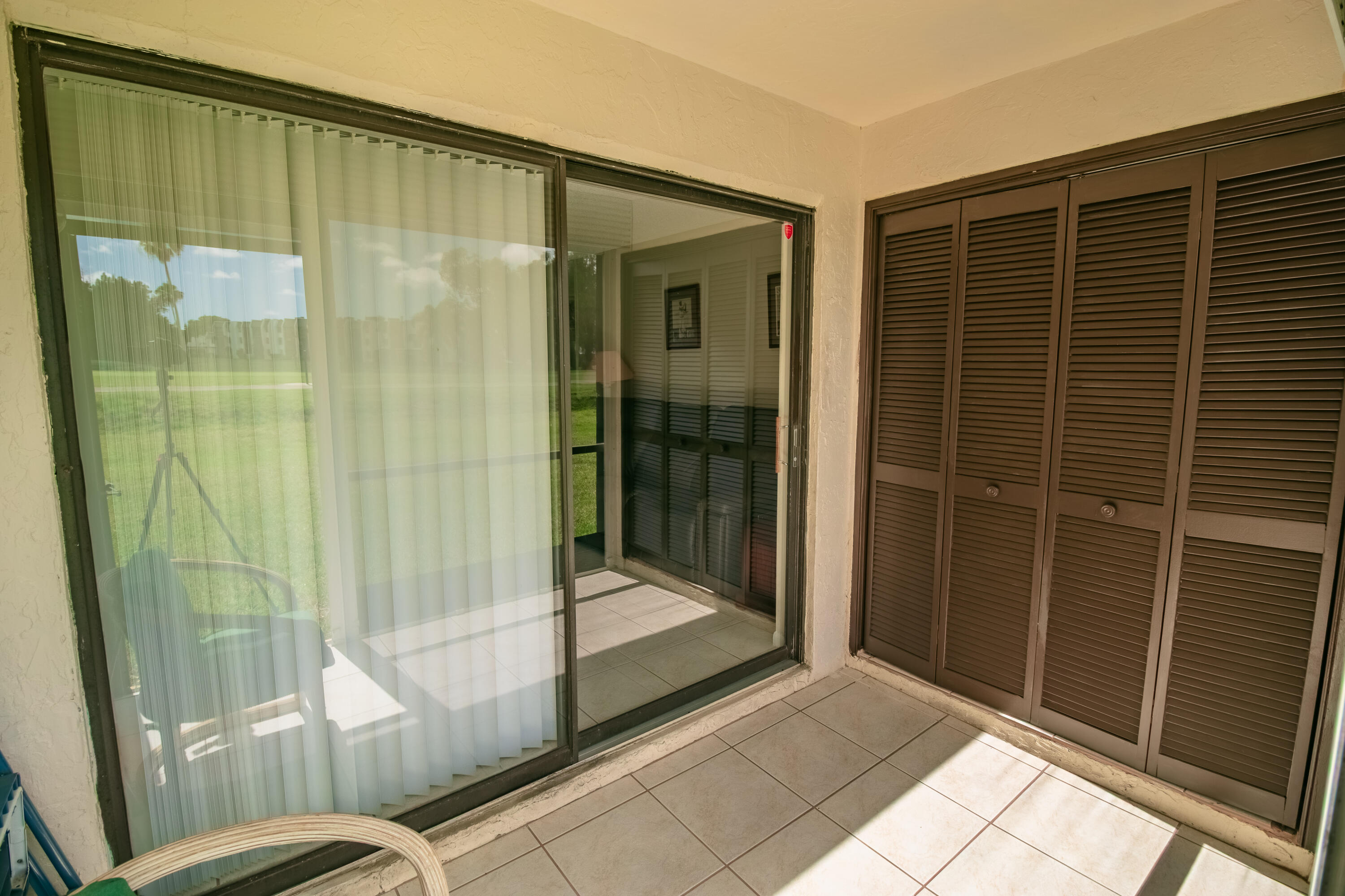 4688 Lucerne Lakes Blvd Boulevard E 104 Property Photo 9