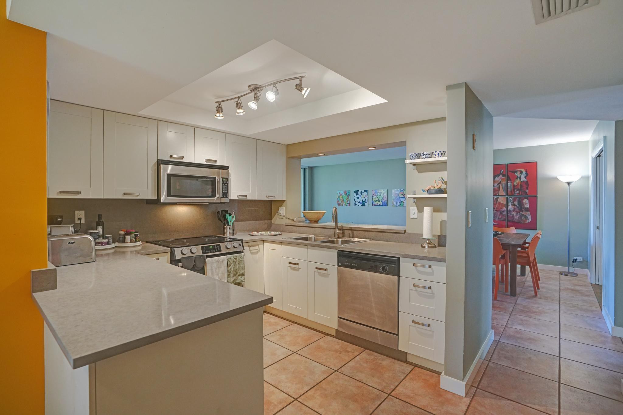 1831 Sabal Palm Drive 202 Property Photo 4