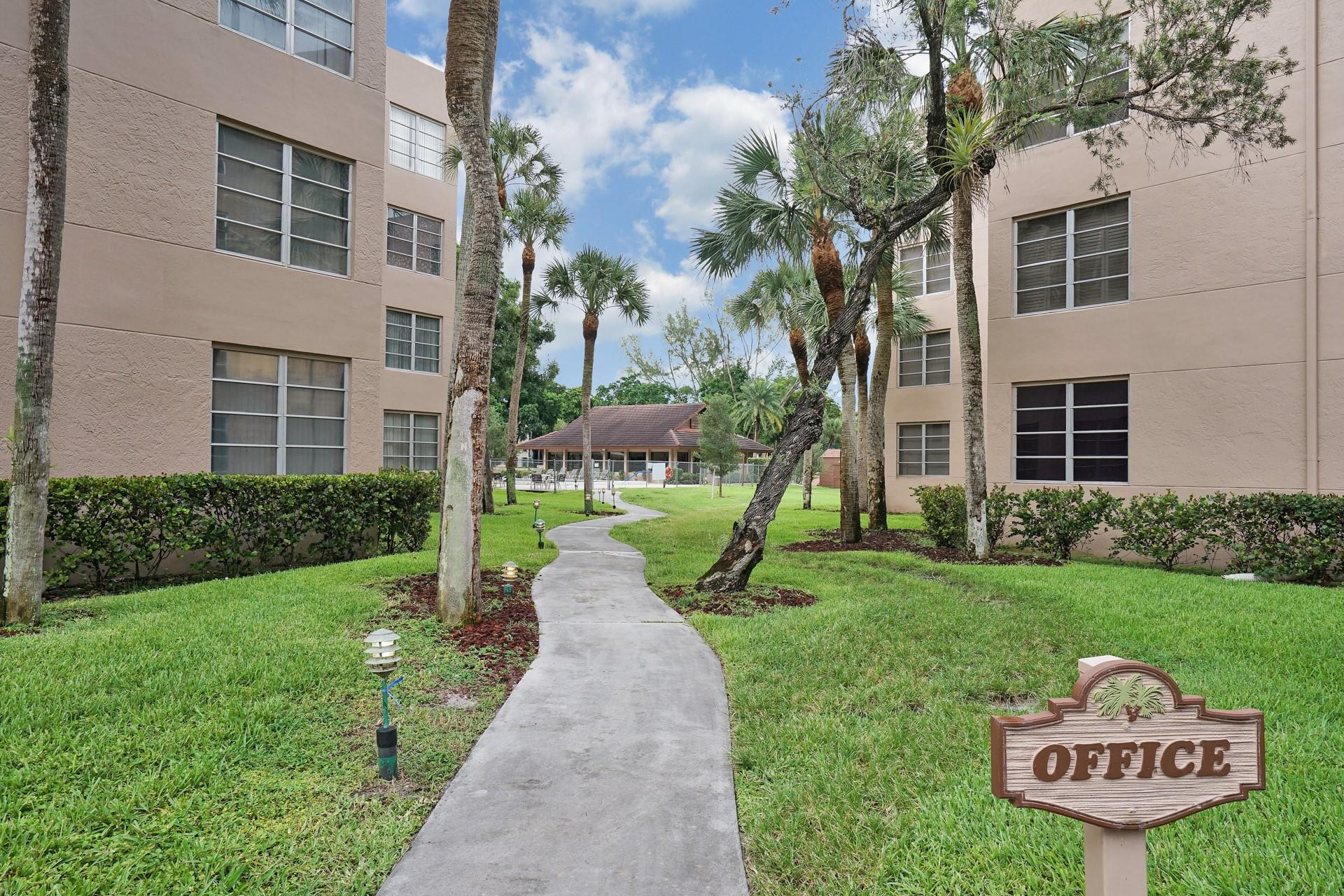 1831 Sabal Palm Drive 202 Property Photo 41