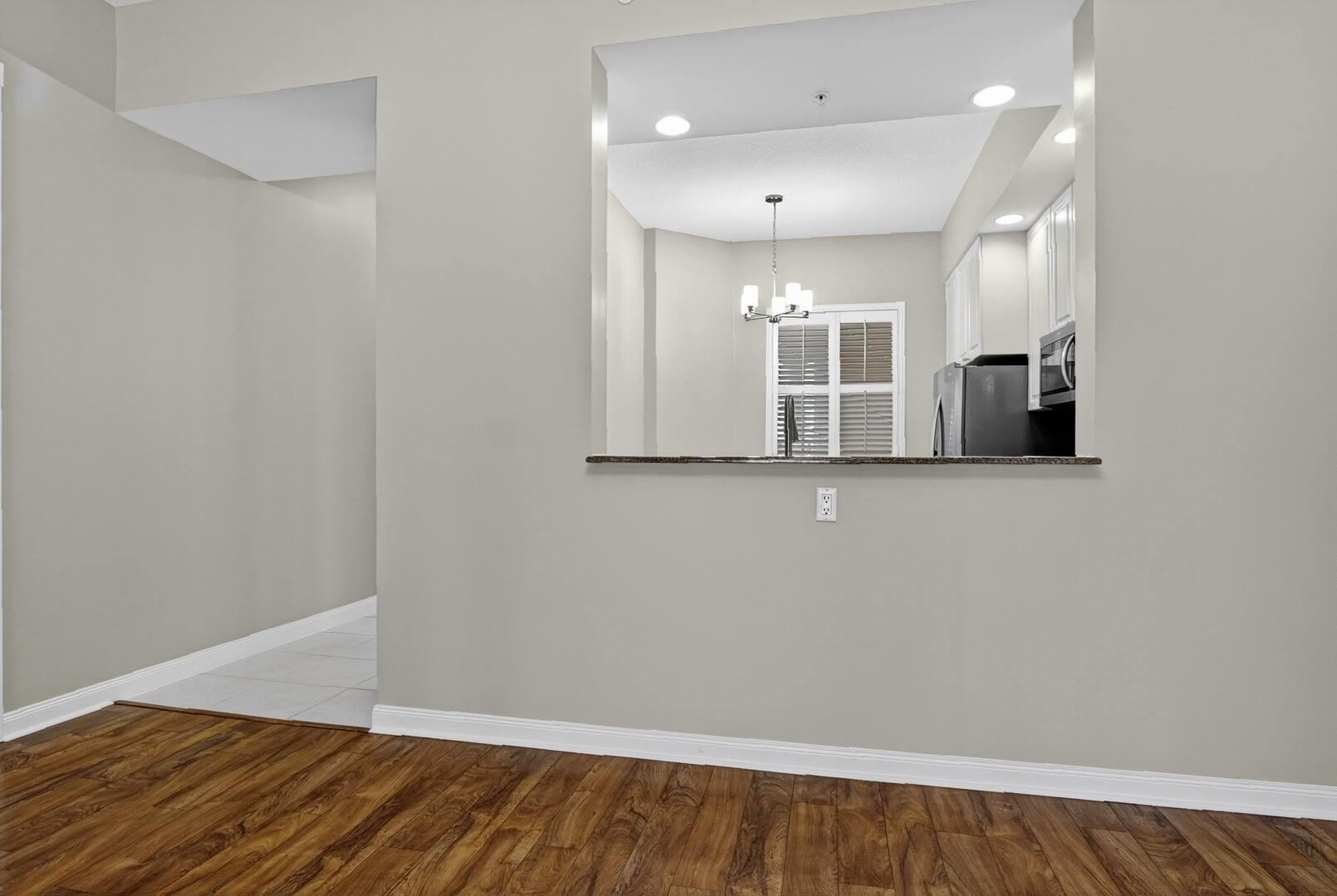 37 E Harbour Isle Dr Drive E 106 Property Photo 6