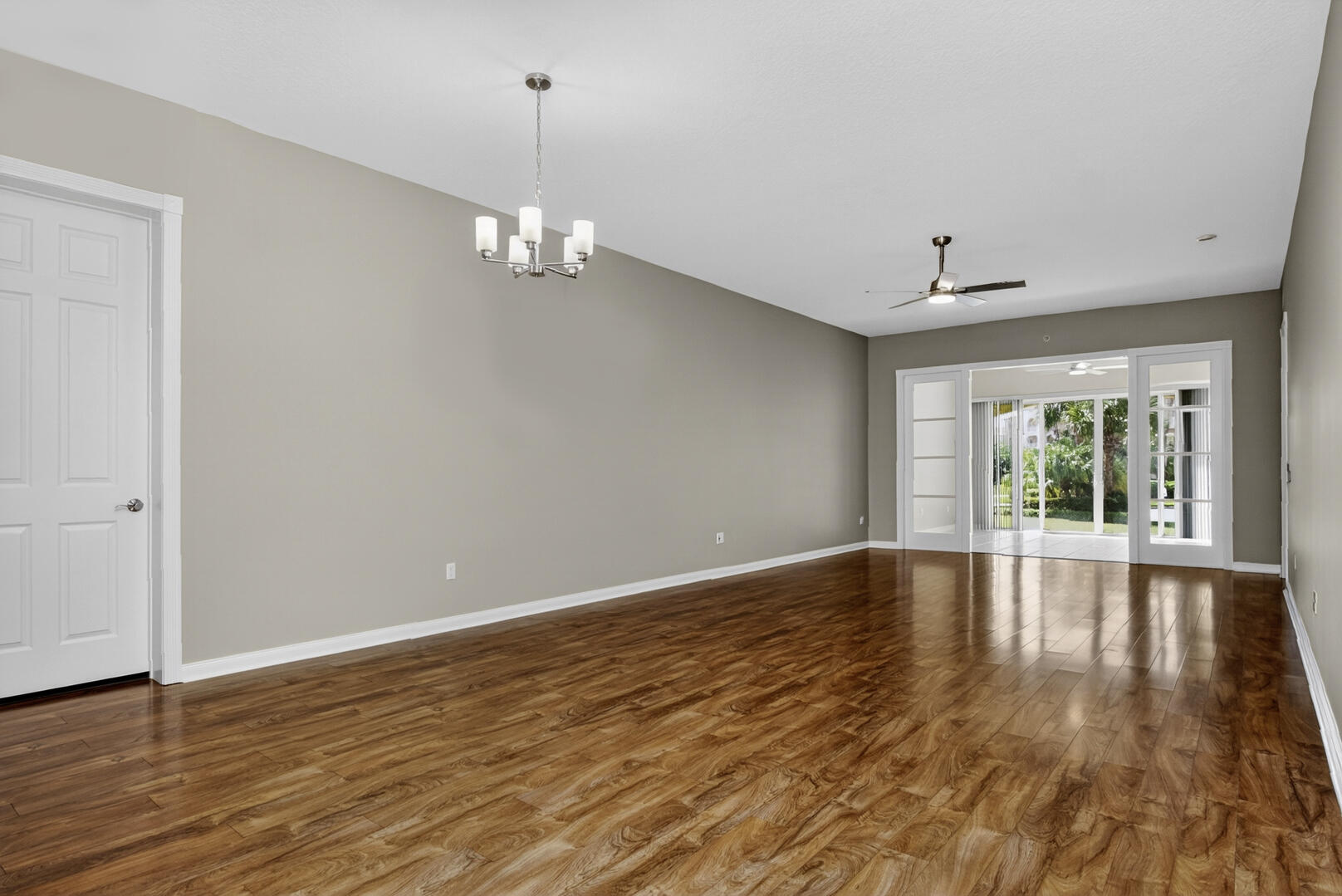 37 E Harbour Isle Dr Drive E 106 Property Photo 12