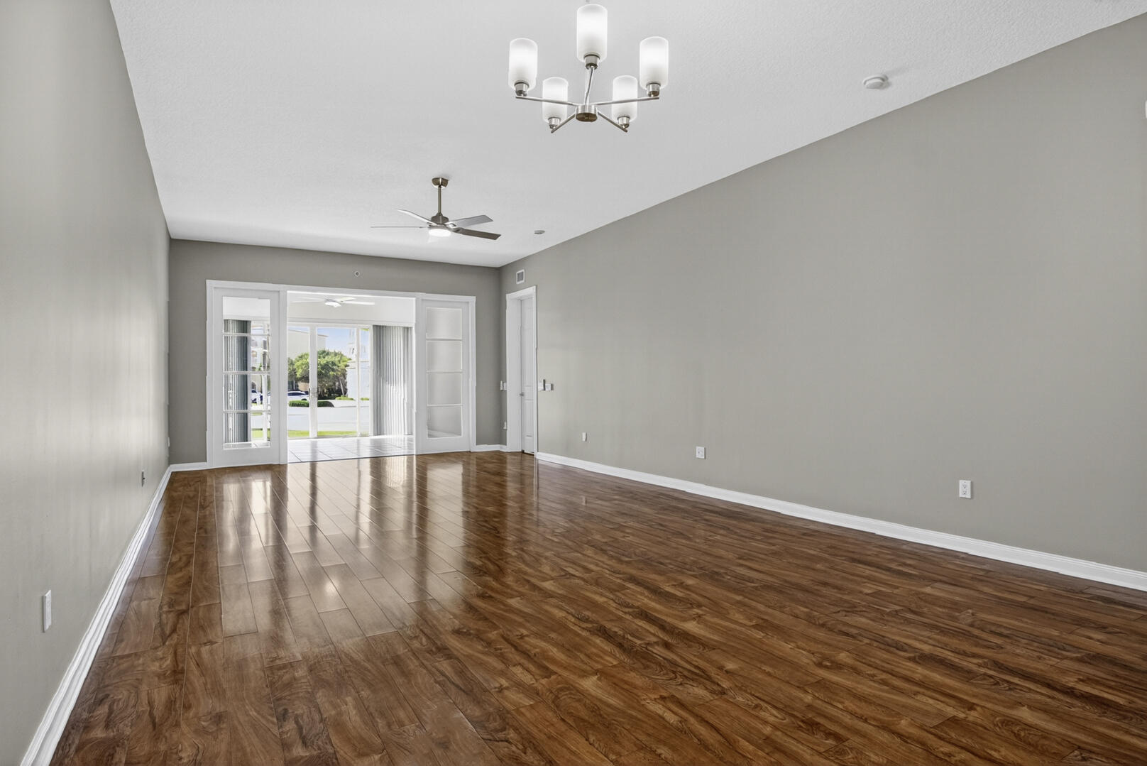 37 E Harbour Isle Dr Drive E 106 Property Photo 13