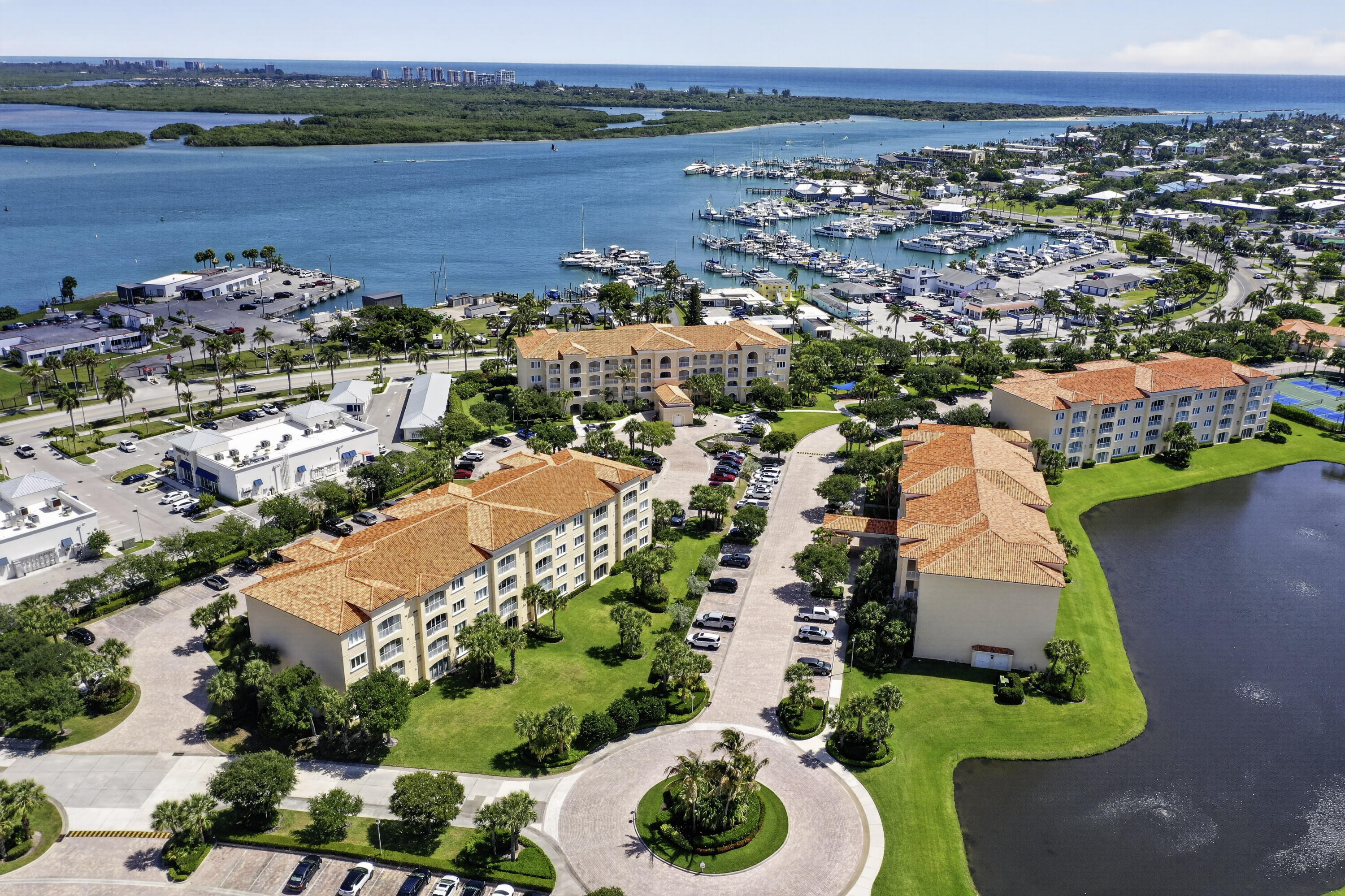 37 E Harbour Isle Dr Drive E 106 Property Photo 40