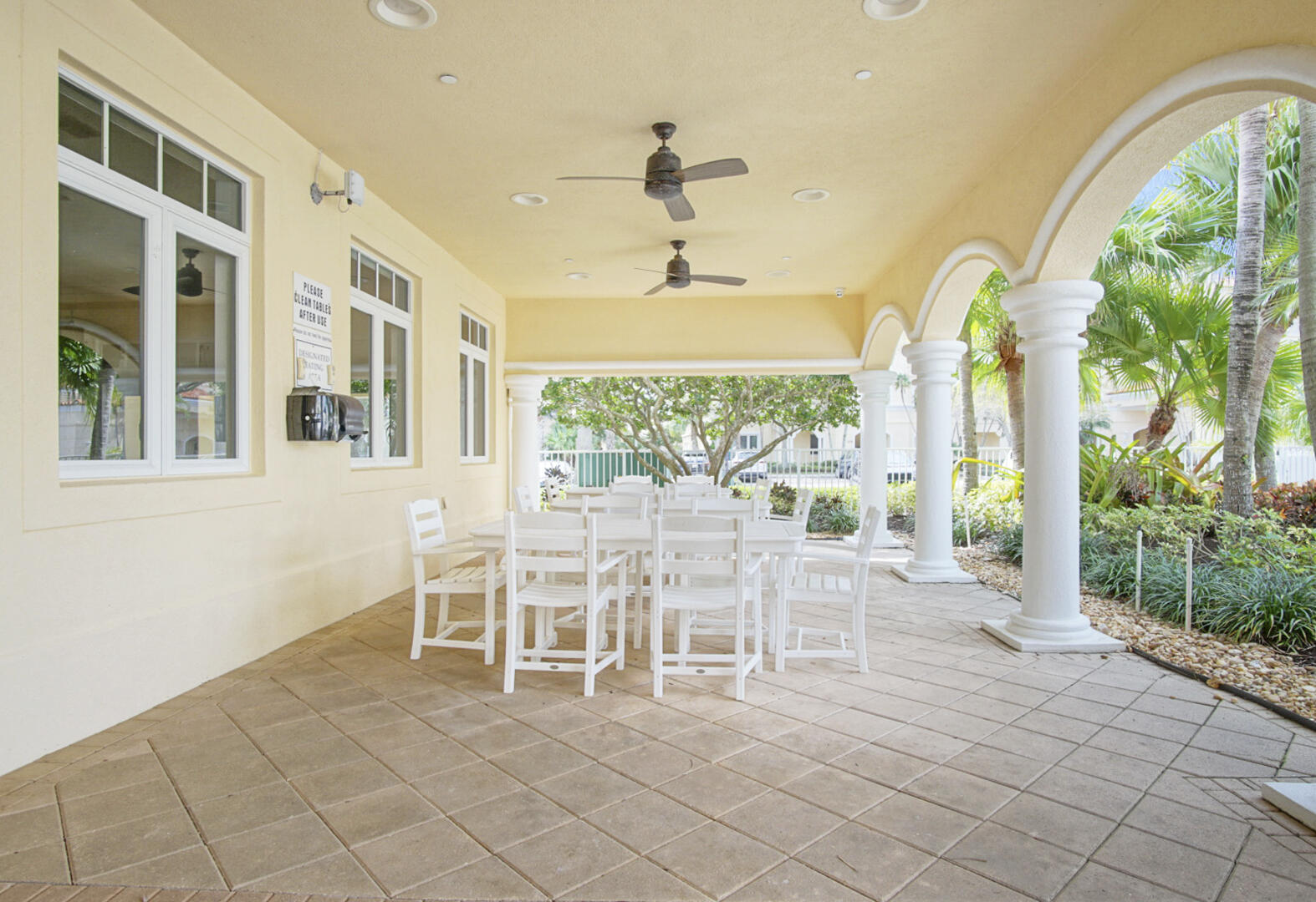 37 E Harbour Isle Dr Drive E 106 Property Photo 49