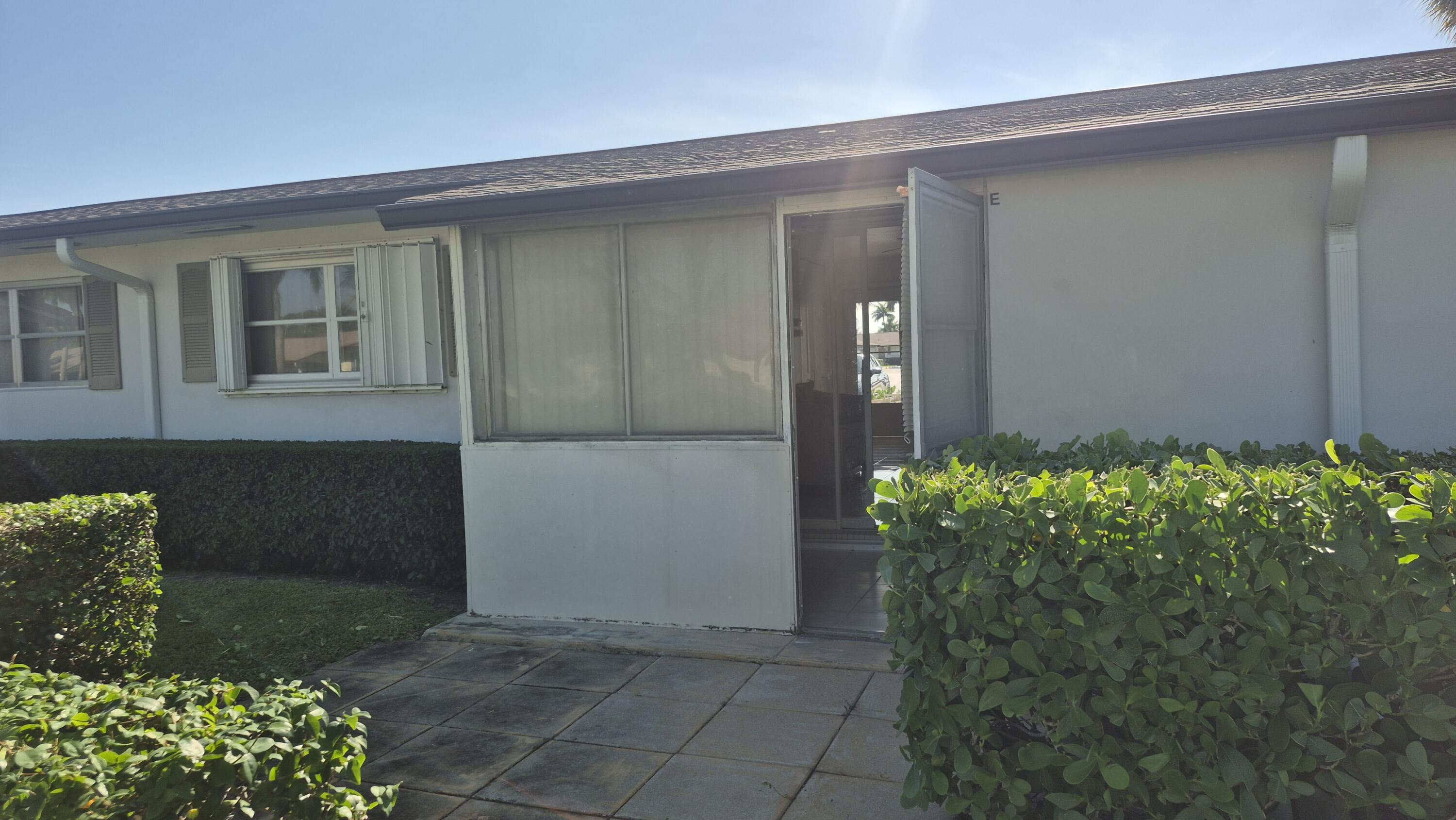 2805 Crosley Drive E Apt E Property Photo 6