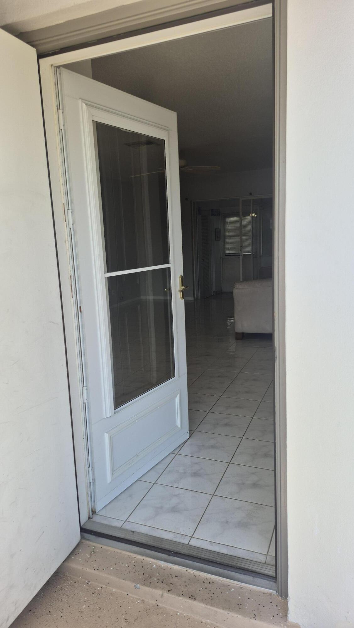 2805 Crosley Drive E Apt E Property Photo 7