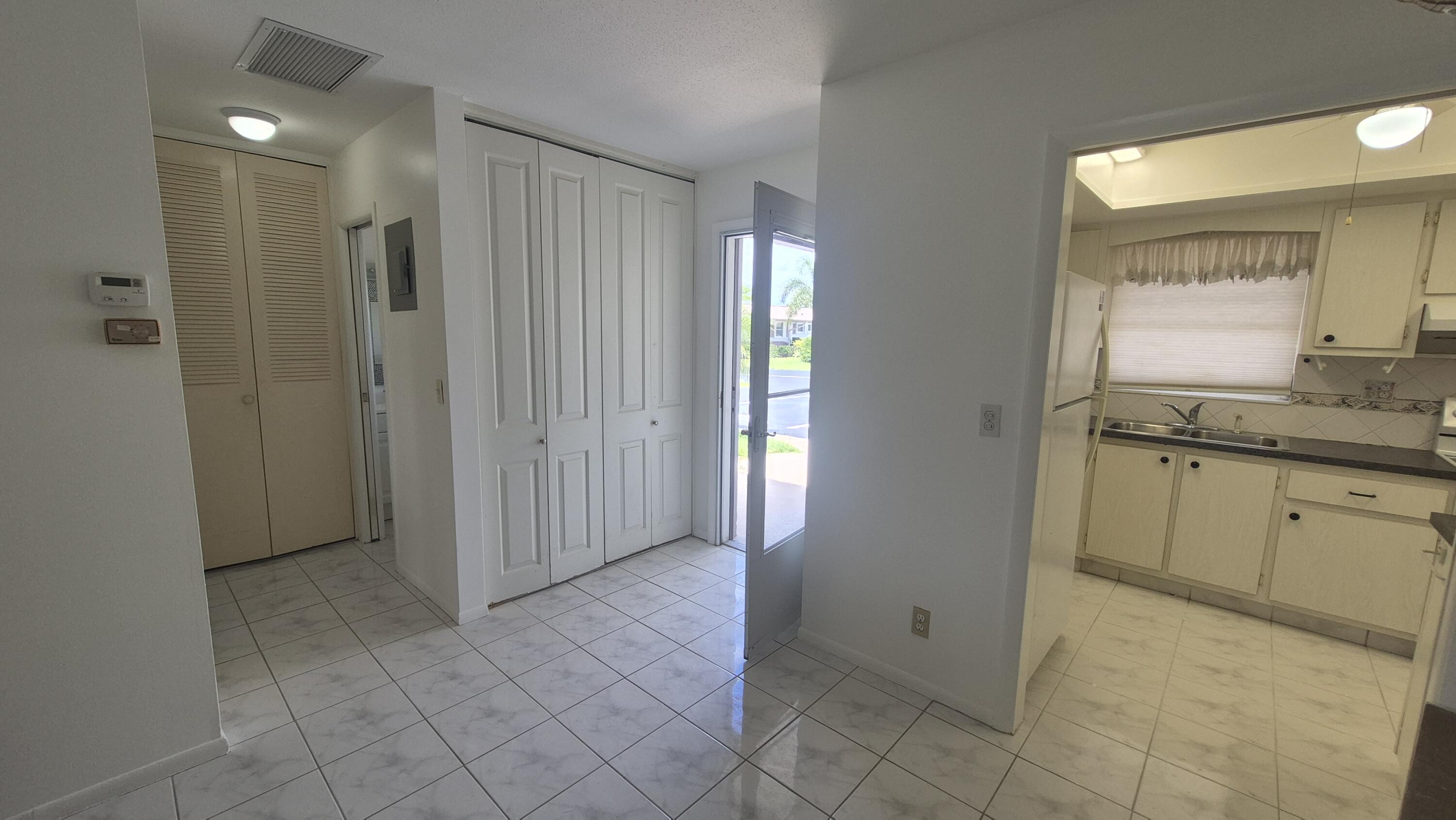 2805 Crosley Drive E Apt E Property Photo 15