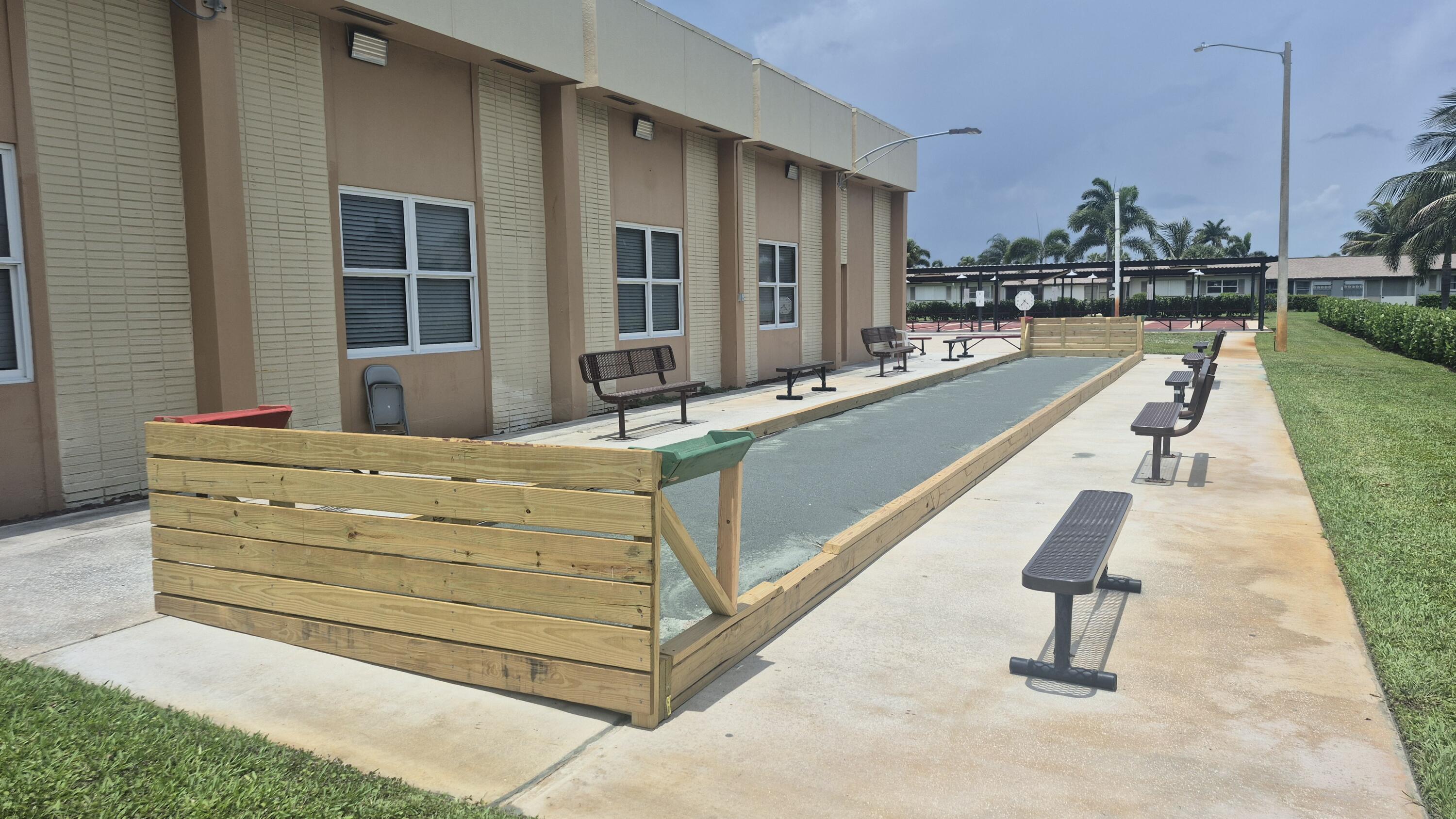 2805 Crosley Drive E Apt E Property Photo 22