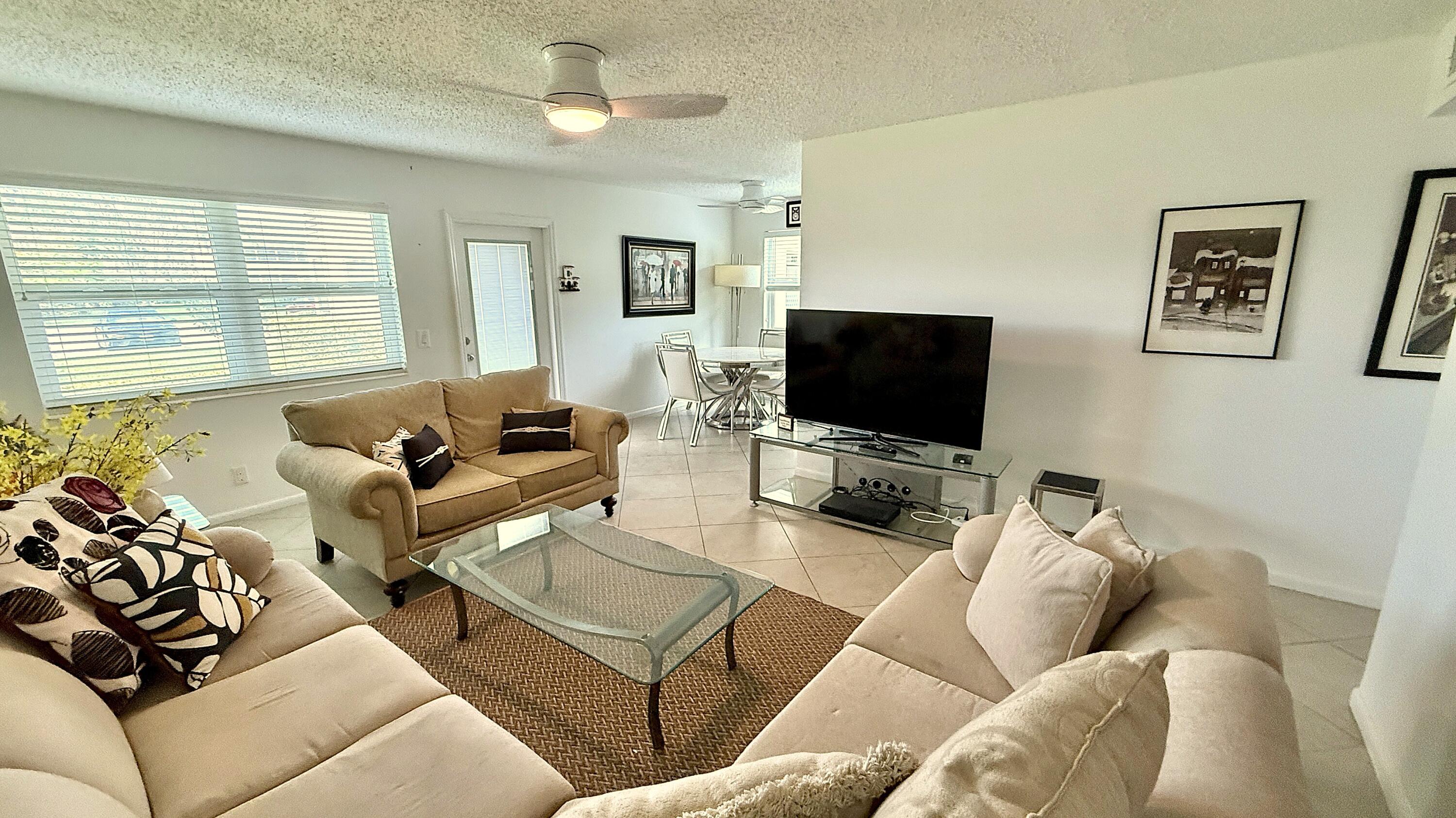 316 Markham Property Photo 2