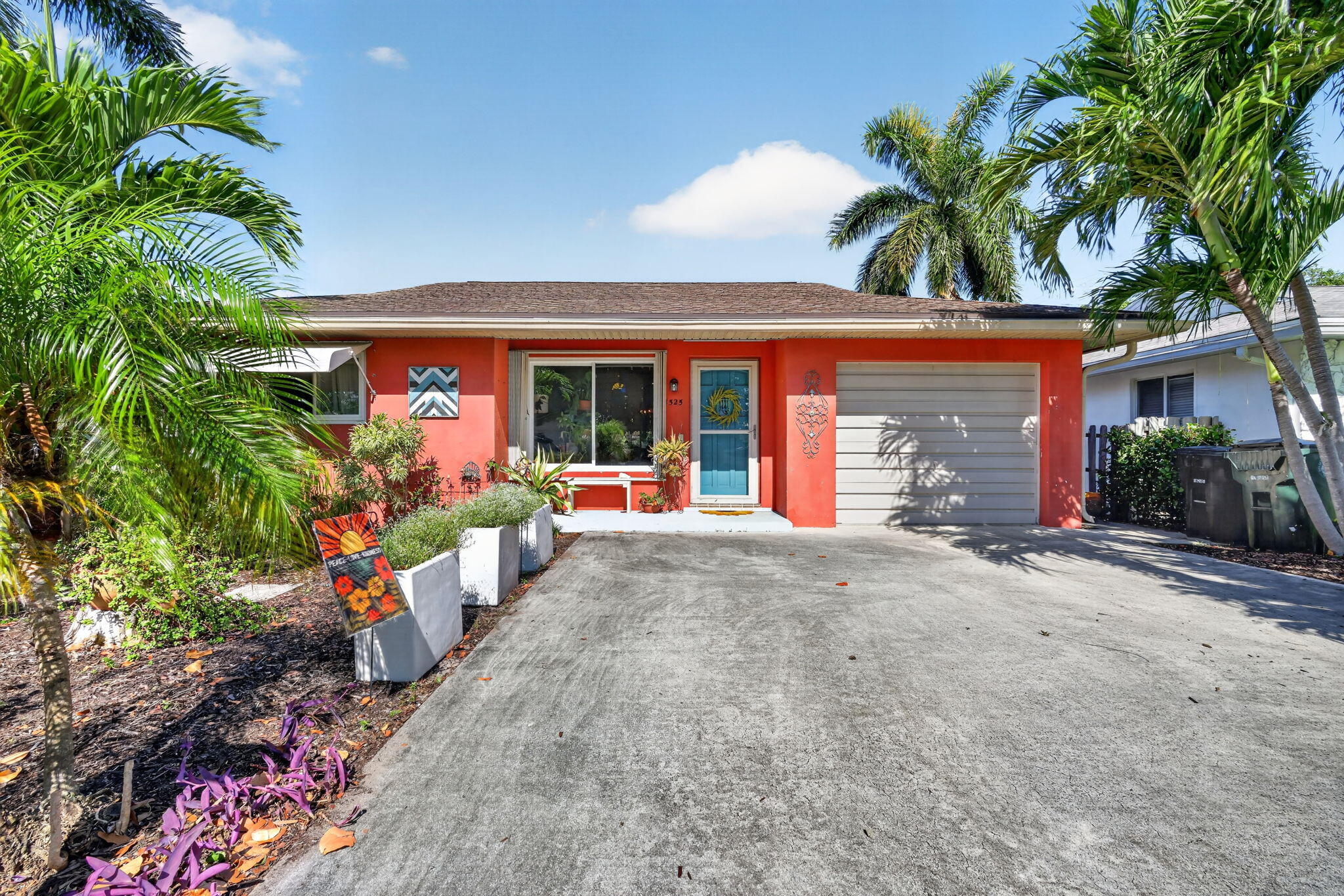 1525 N M Street Property Photo 1