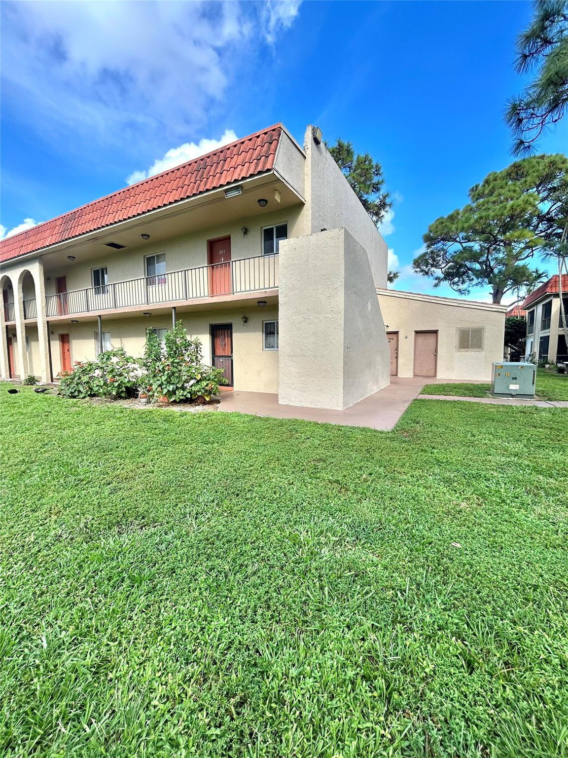 6100 Forest Hill Boulevard 101 Property Photo 1
