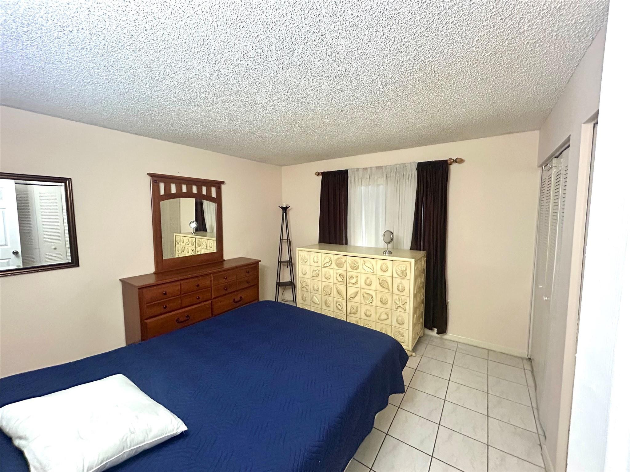 6100 Forest Hill Boulevard 101 Property Photo 6